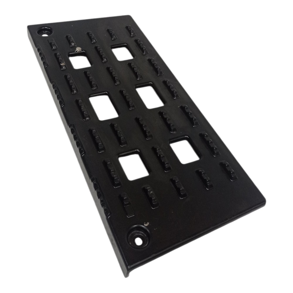 Tapete Estribo Superior Mercedes Benz Atego 2423 2425 Preto