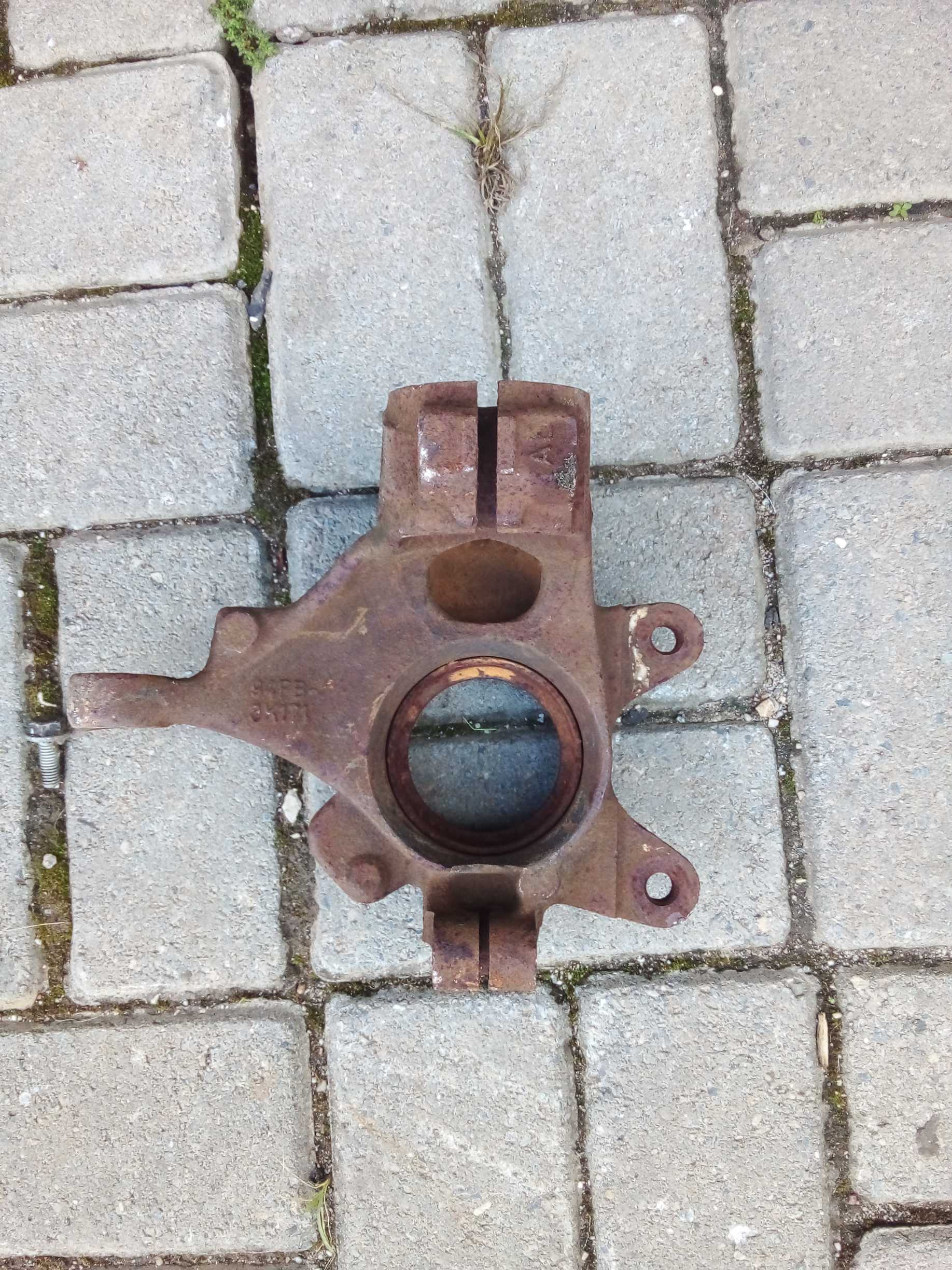 CUBO MONTANTE DIANTEIRO ESQUERDO FORD FIESTA 1998 1