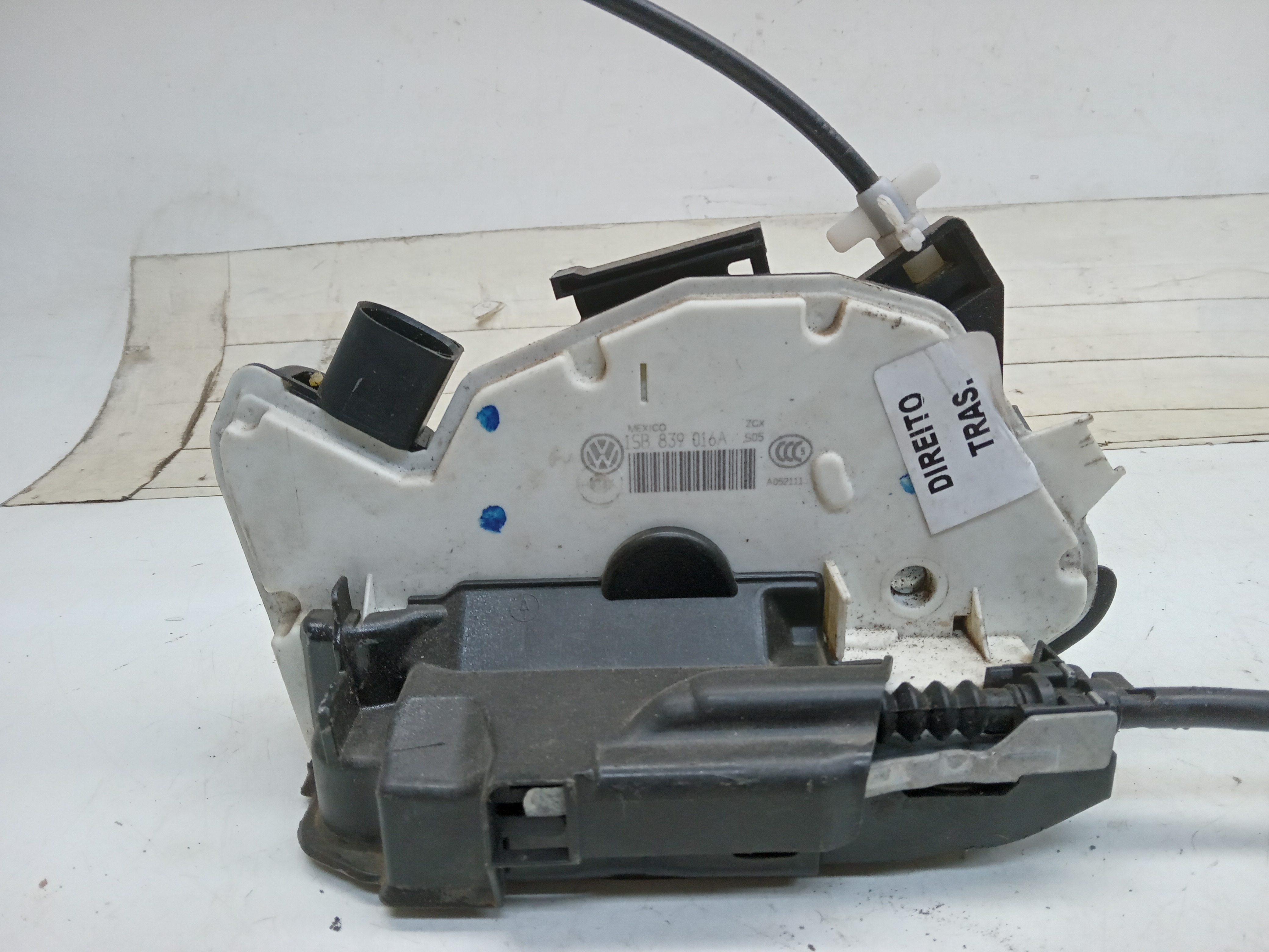 FECHADURA PORTA TRASEIRA LD VW UP CROSS 2018 2