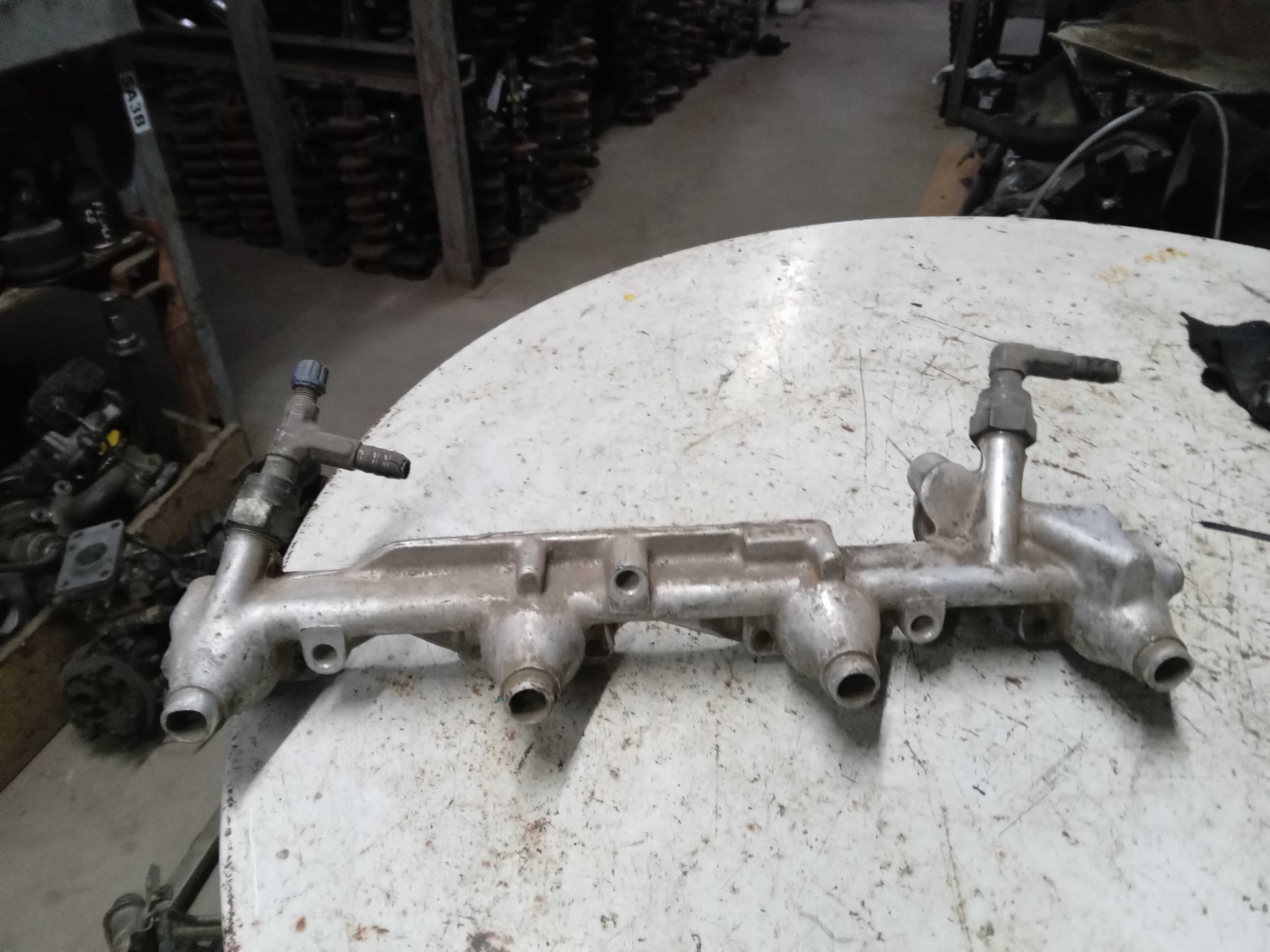 FLAUTA BICO INJEÇÃO FORD ESCORT OU FORD MONDEO 20 16V 1