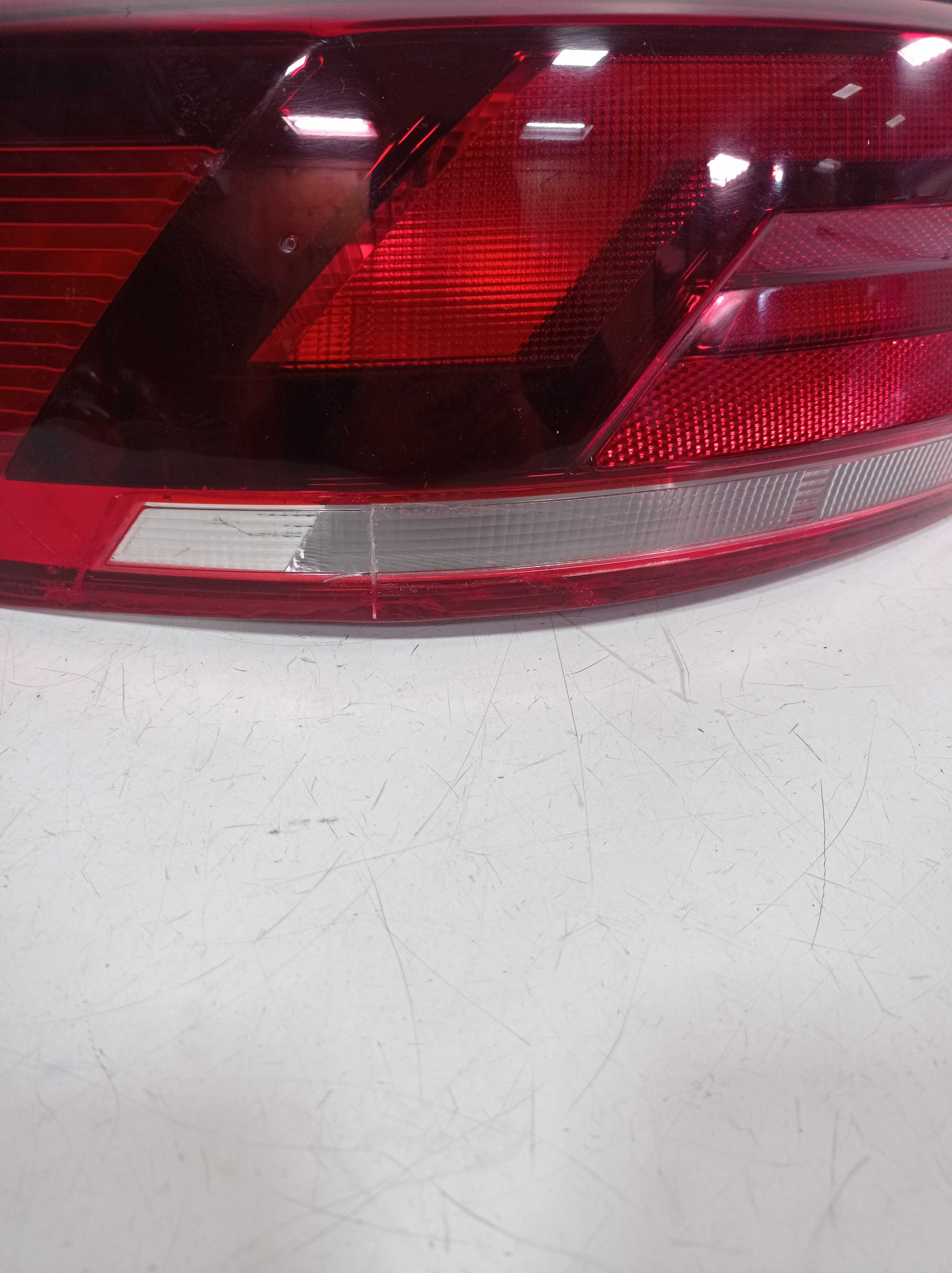 6EC945095 LANTERNA TRAS ESQUERDA VW VIRTUS 2018 A 2021 RECU 2