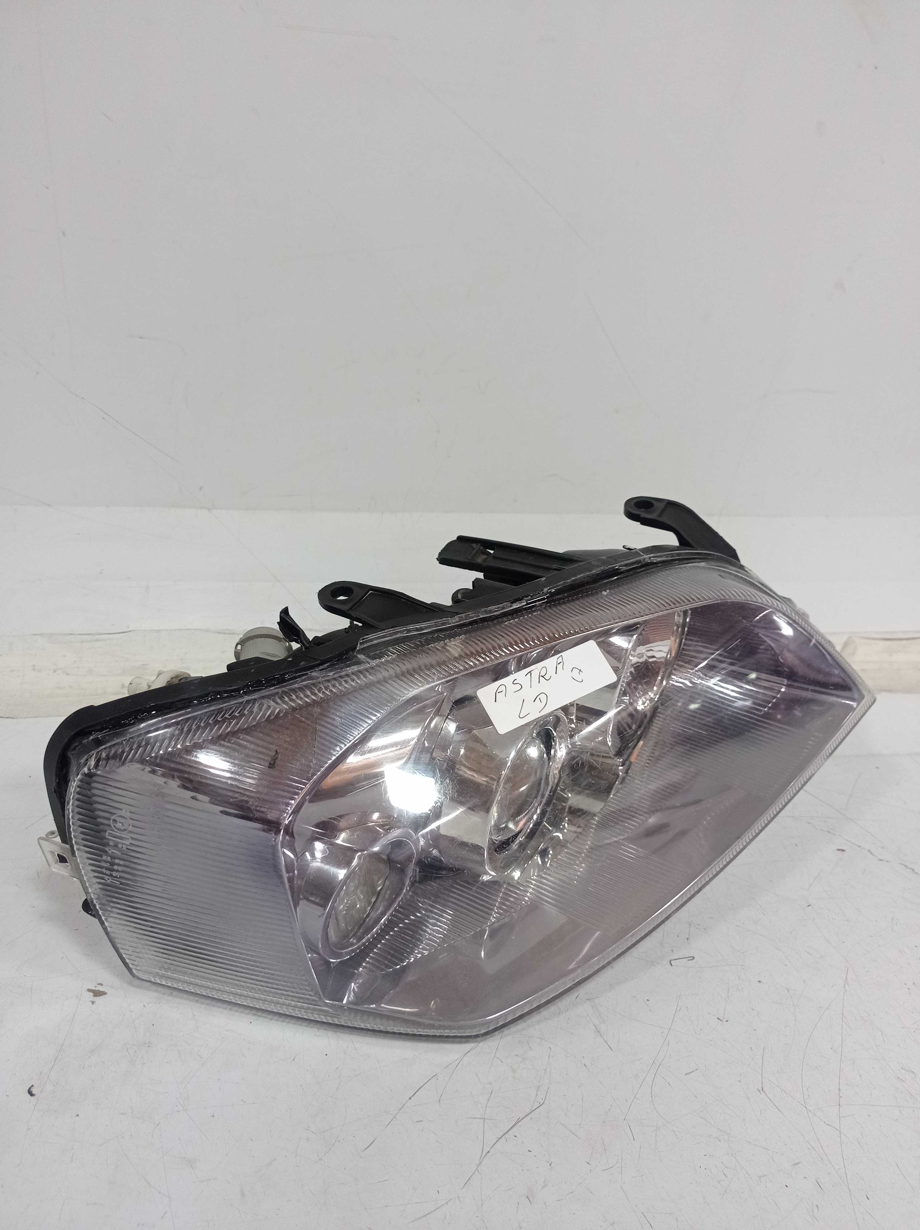 FAROL DIREITO GM ASTRA 2007 RECUPERADO 2