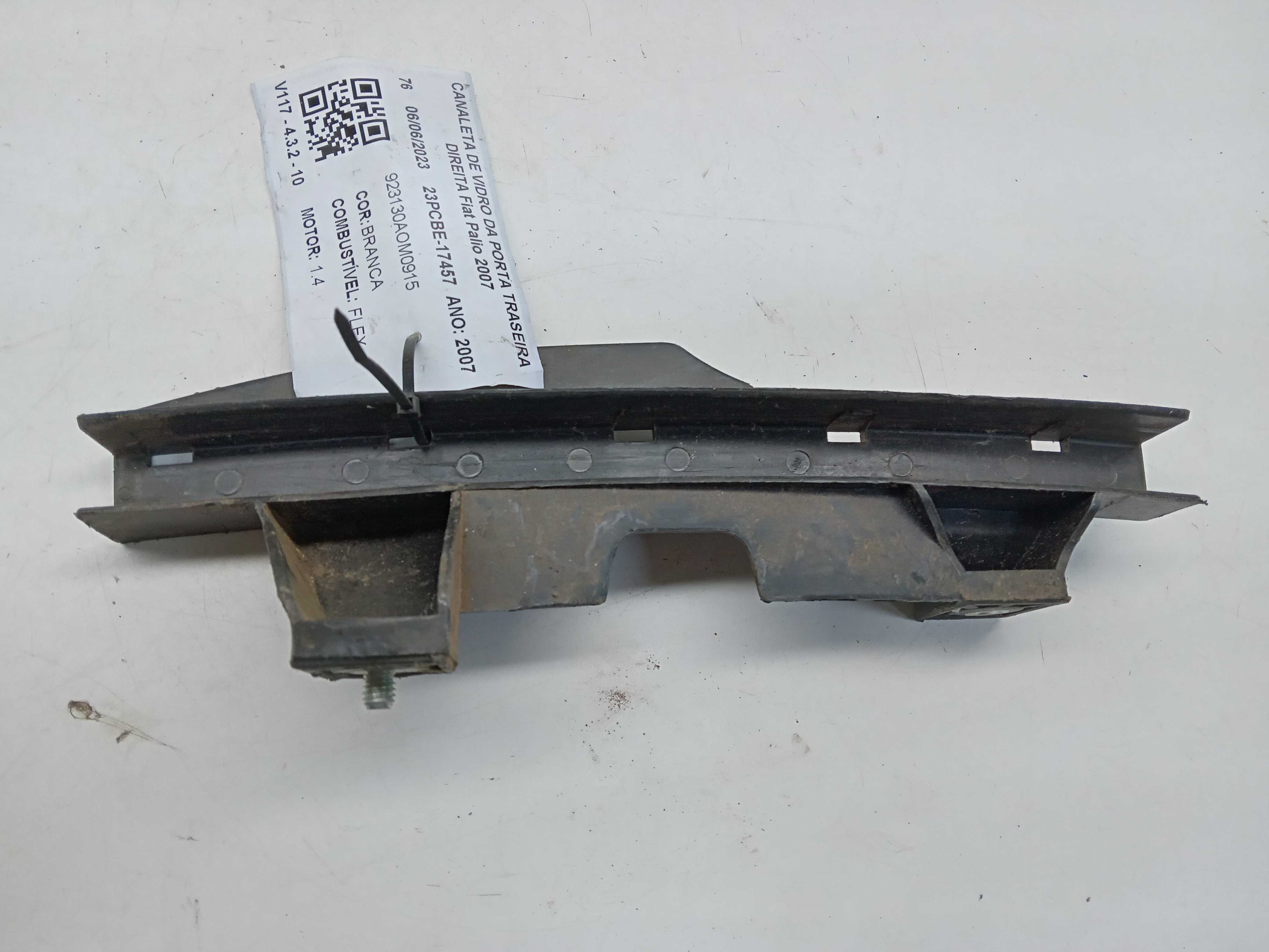CANALETA VIDRO PORTA TRASEIRA LD Fiat Palio 2007 2