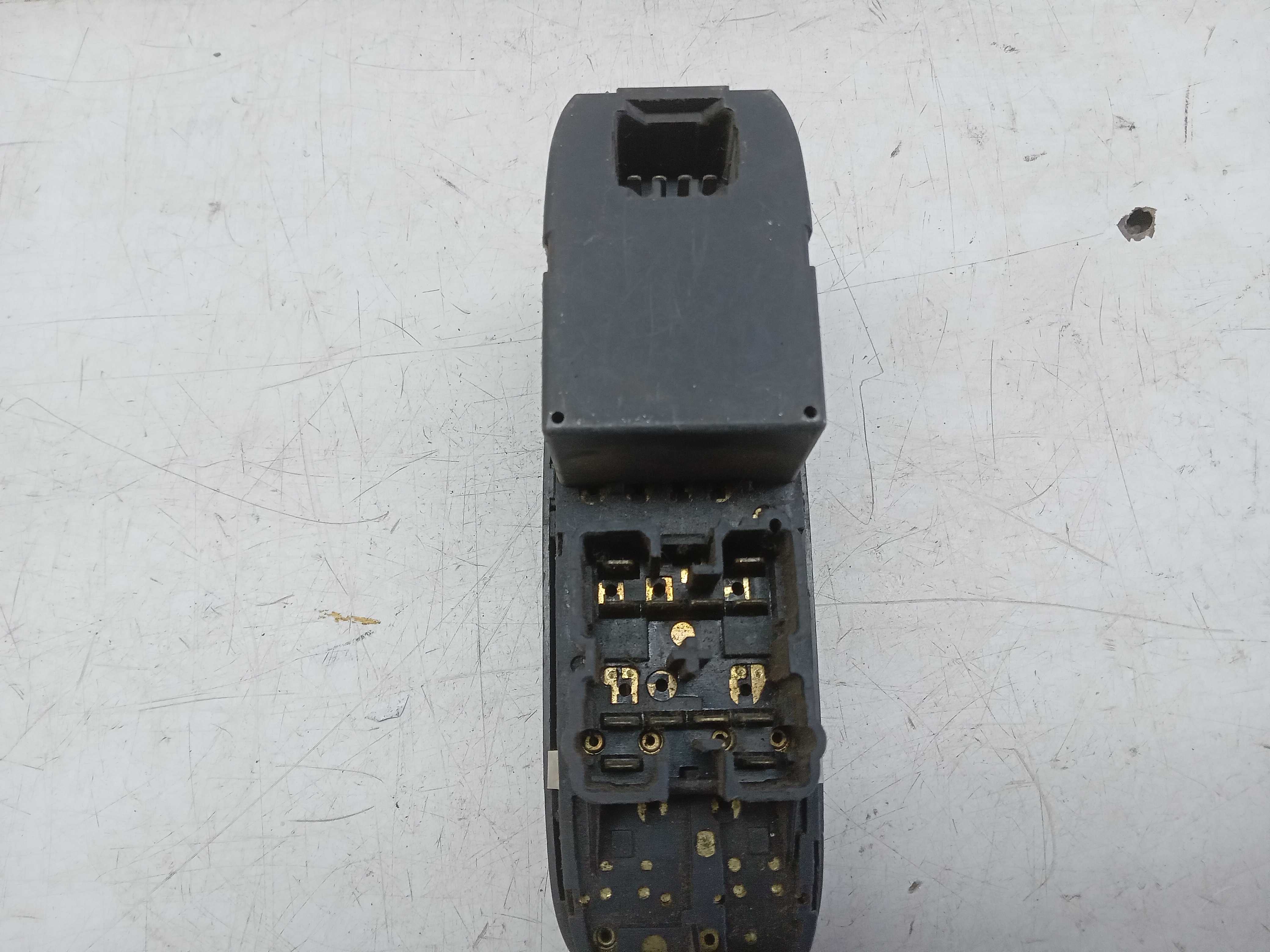 COMANDO BOTÃO VIDRO ELÉTRICO DIANTEIRO VOLVO S70 2