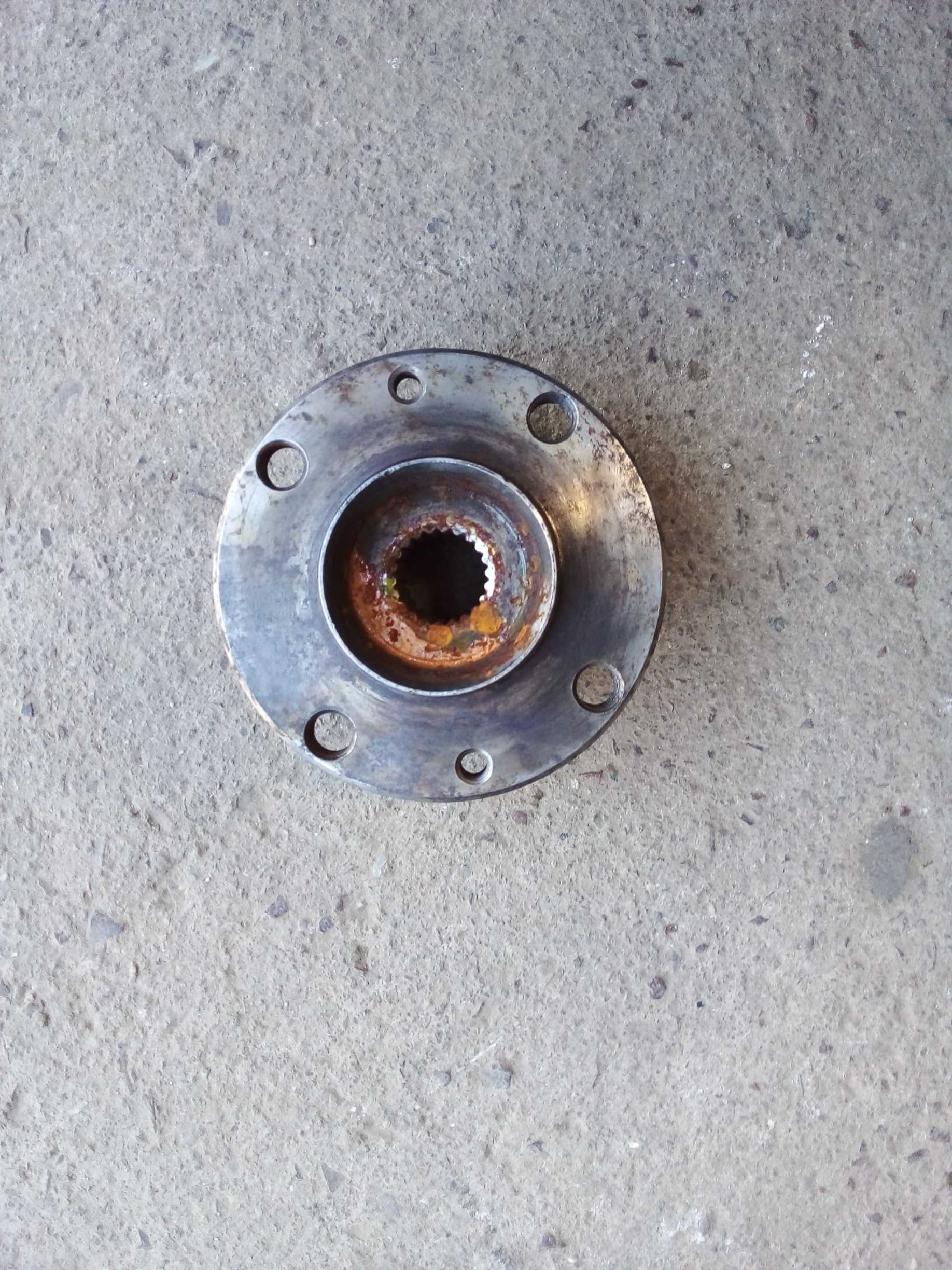 CUBO DIANTEIRO FIAT STRADA FREEDOM 20/21 1