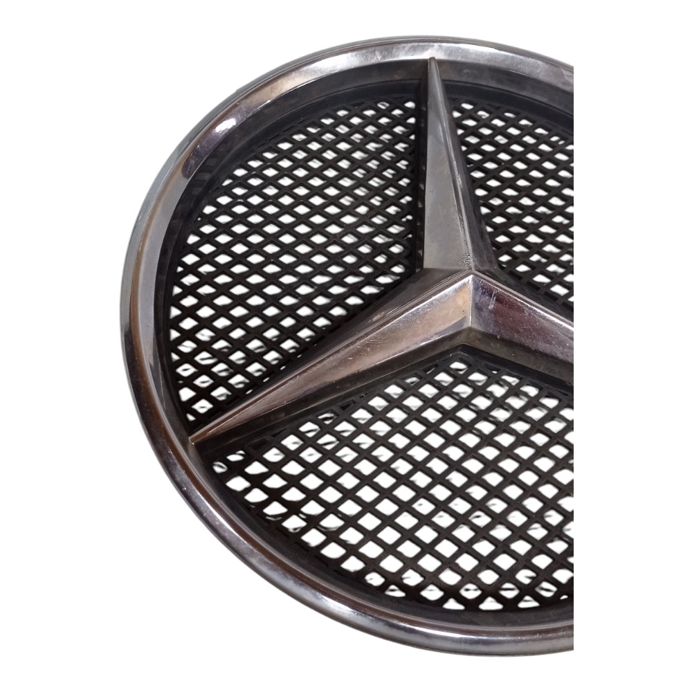 Estrela Grade Mb Atego 2013 / 2426 Axor 1933 2544 2831 4140 3