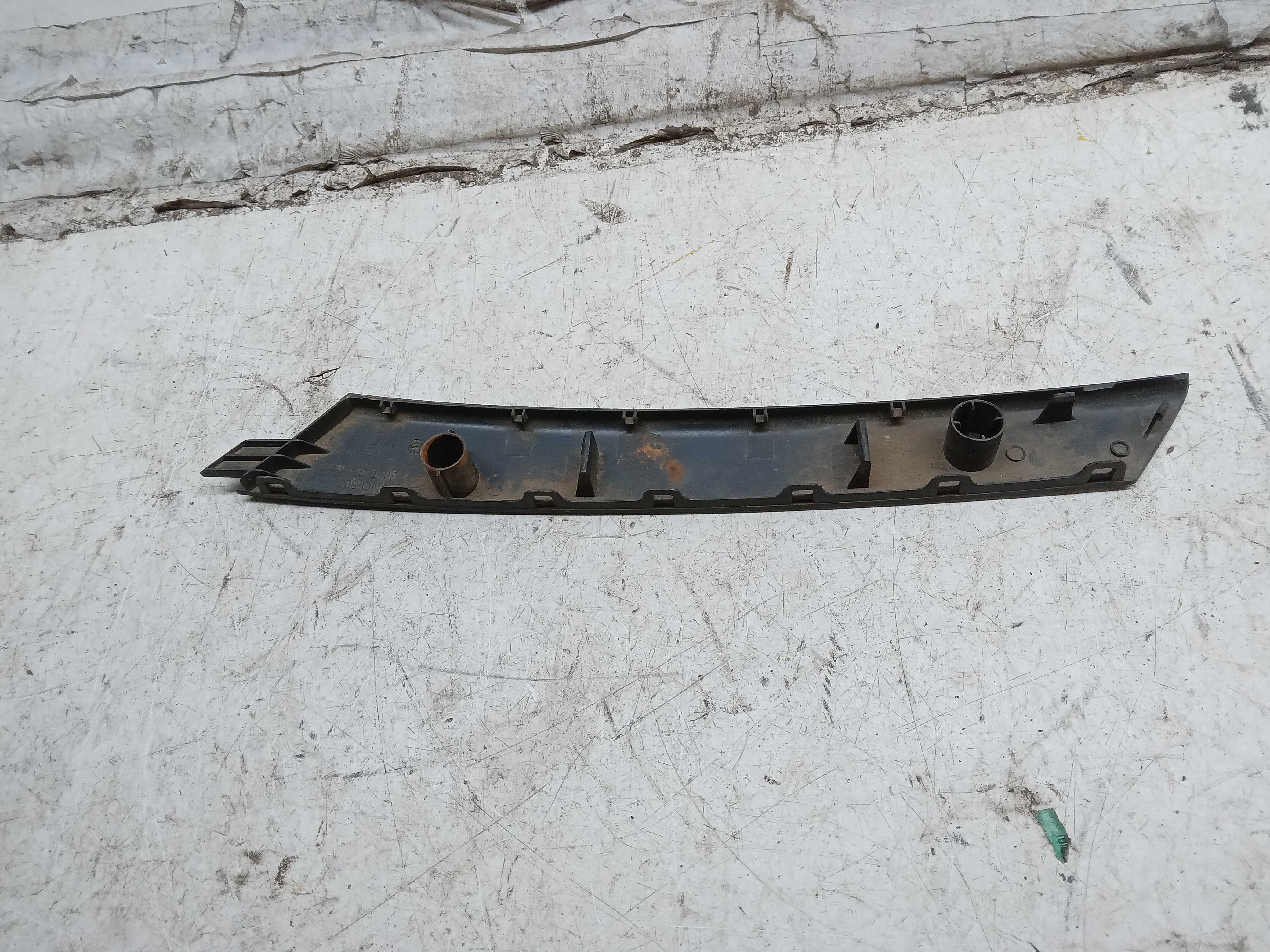 ACABAMENTO MOLDURA PUXADOR PORTA DIANTEIRA LE VW TIGUAN 2012 2