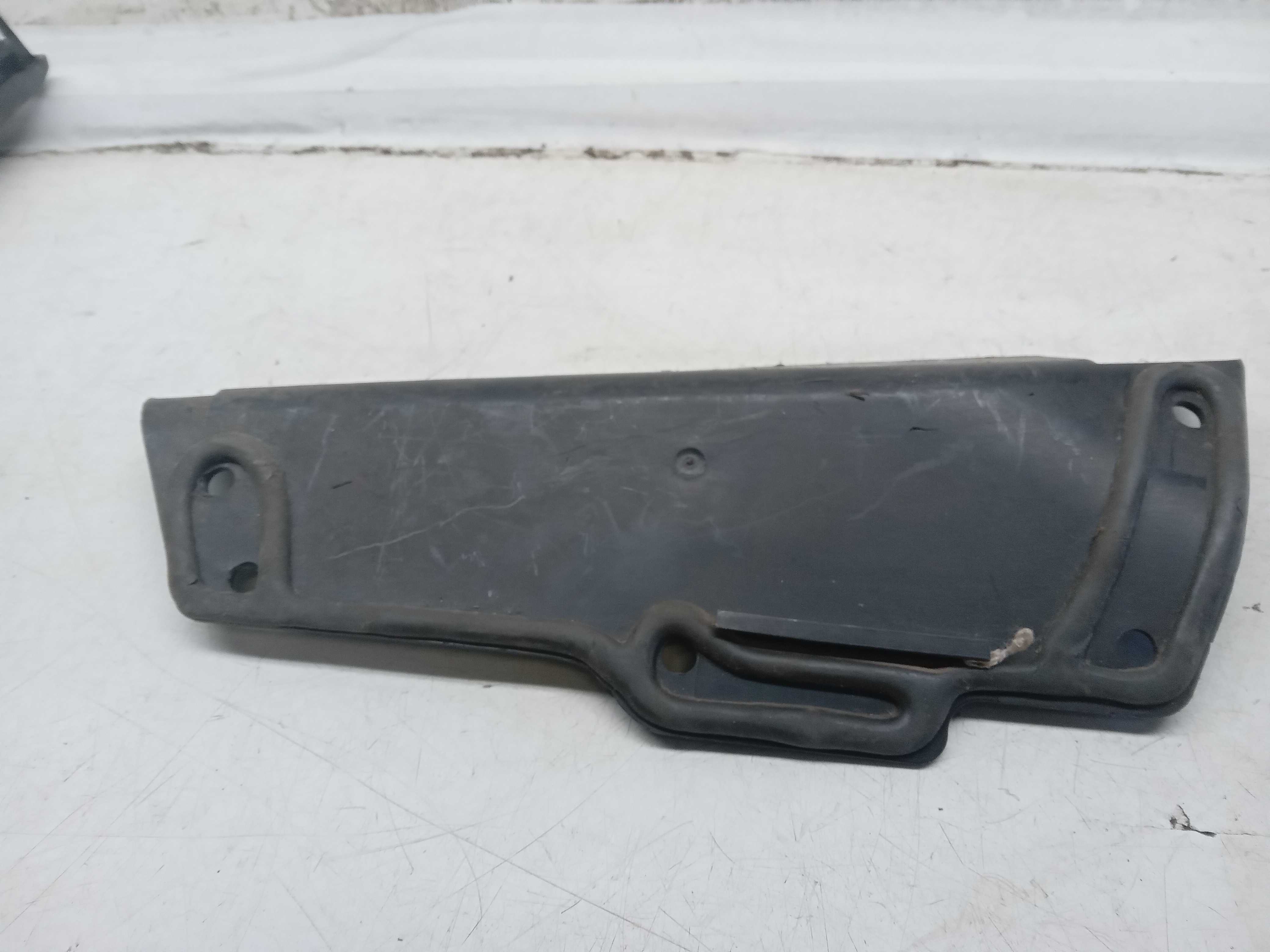 ACABAMENTO MULDURA INTERNA COFRE FIAT TORO 2