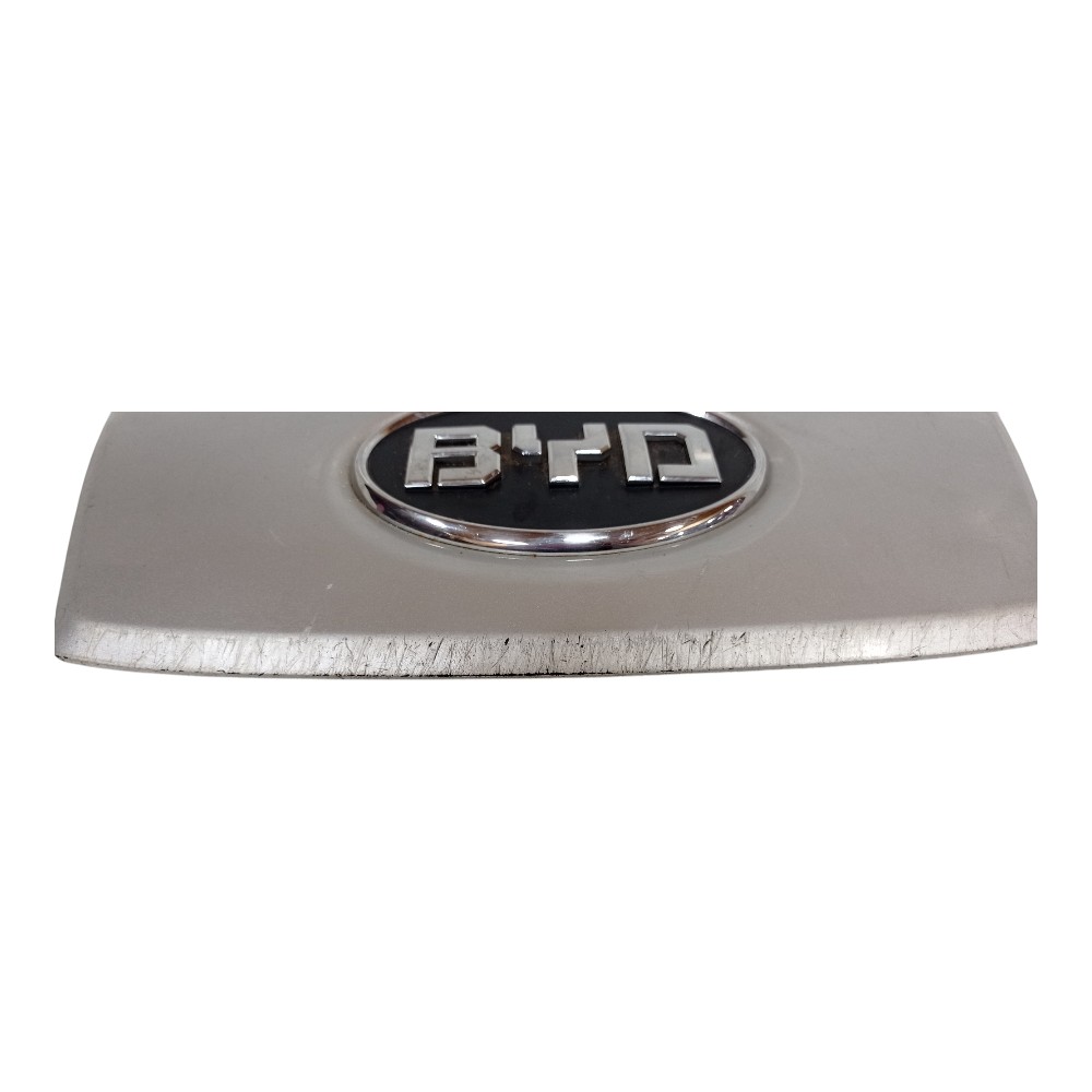 Moldura Emblema Grade Dianteira Byd Et3 2024 4
