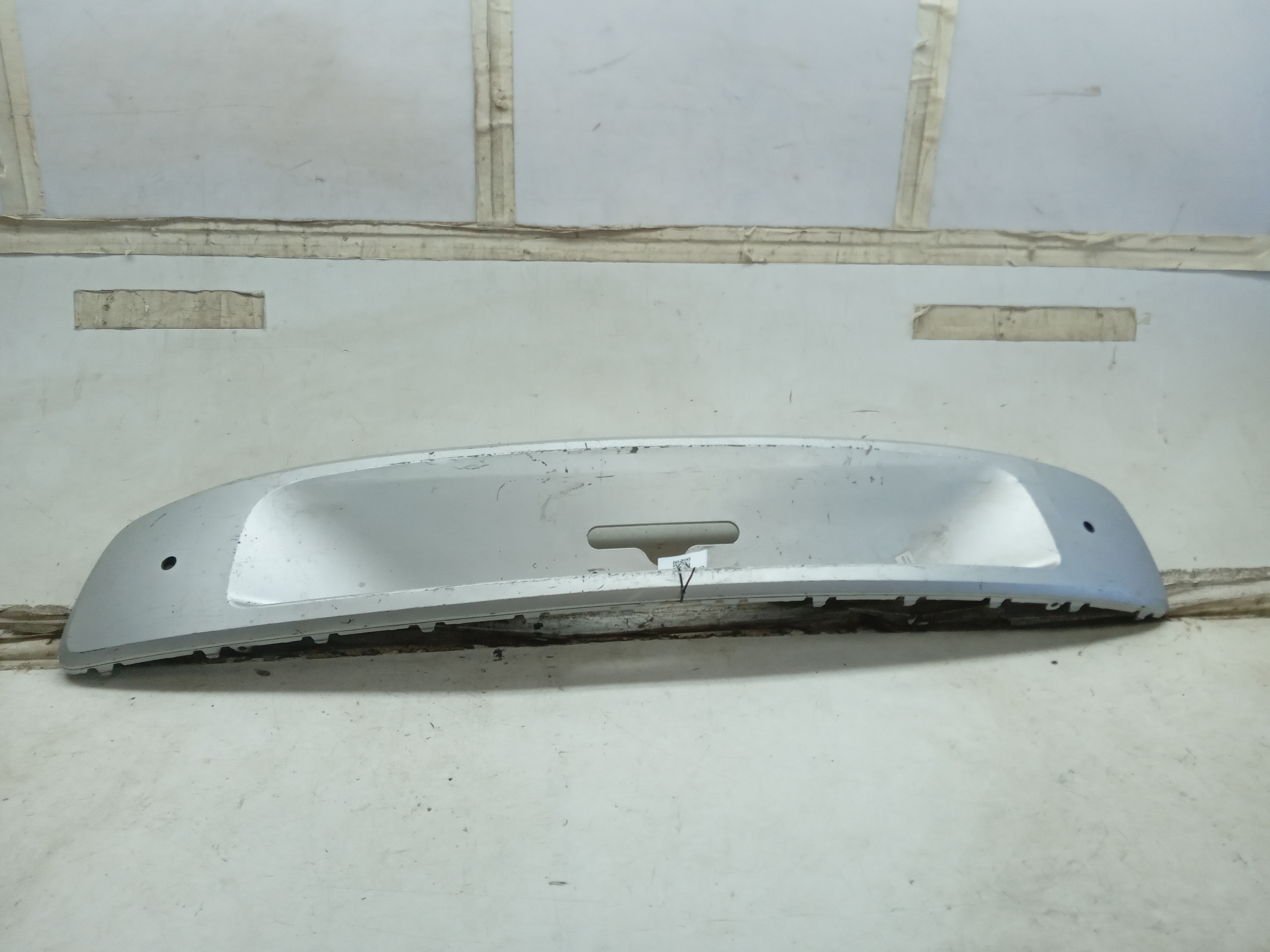 APLIQUE MOLDURA PARACHOQUE TRASEIRO VW UP 2015