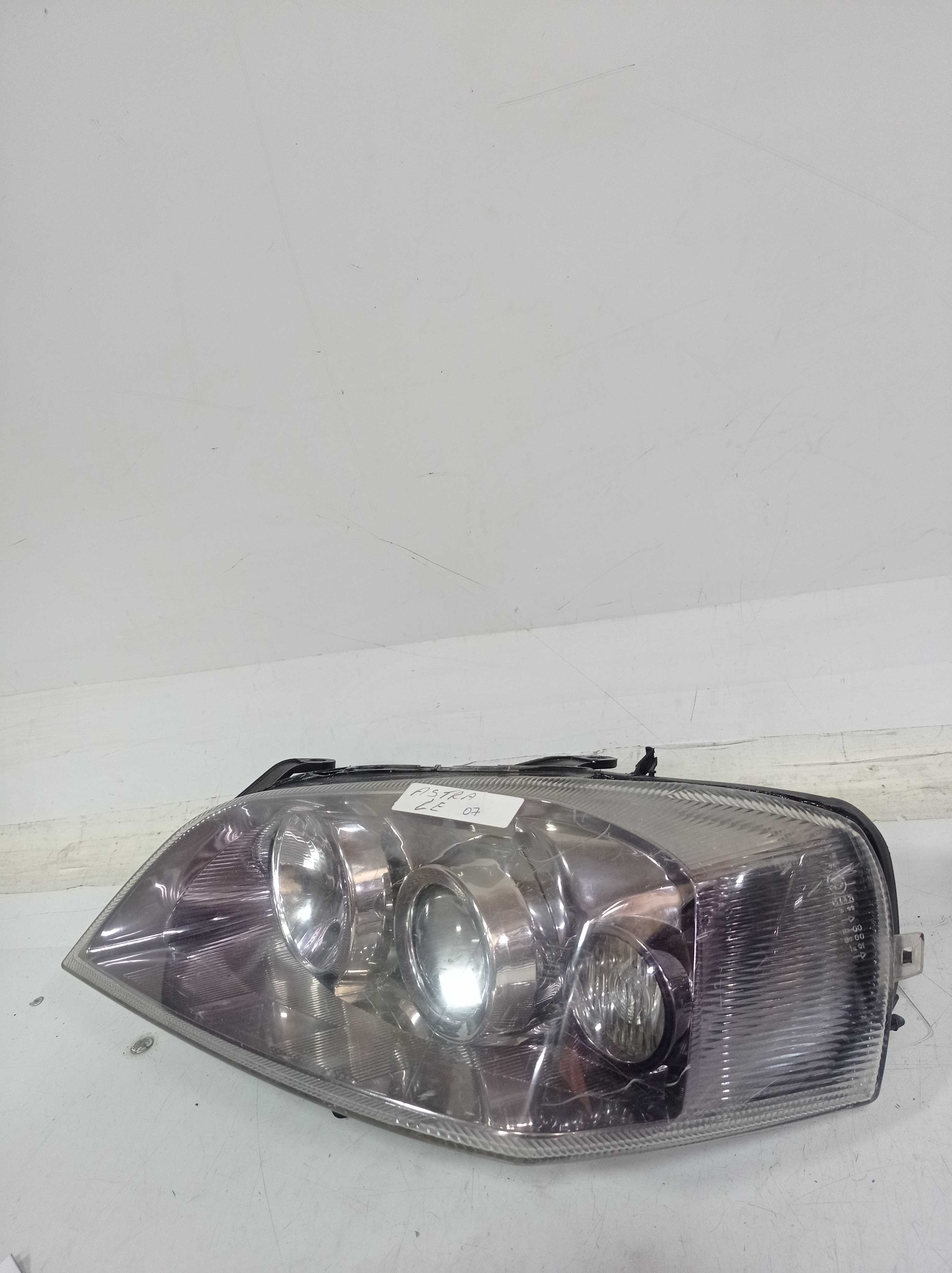 FAROL ESQUERDO GM ASTRA 2007 RECUPERADO 1