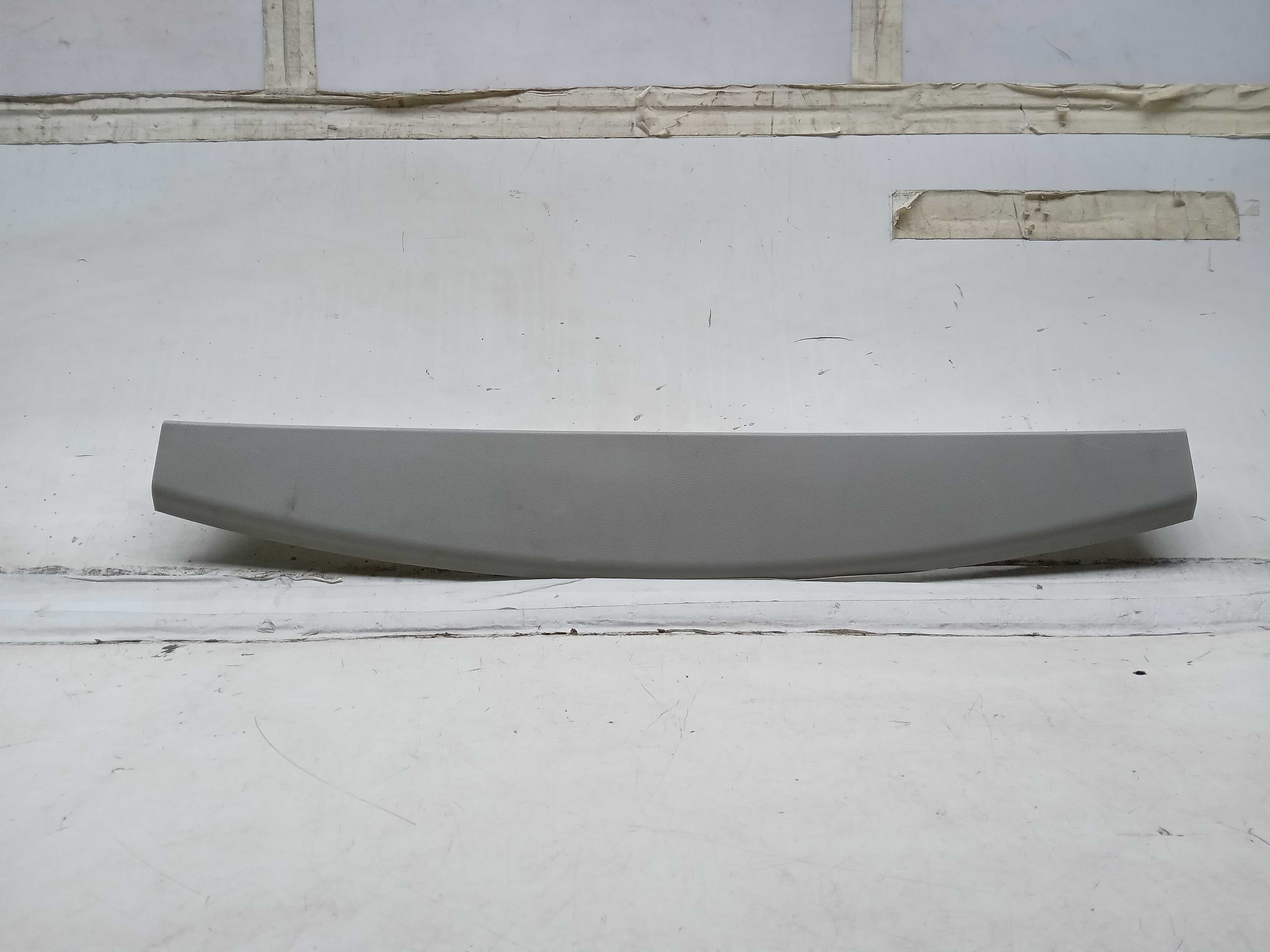 MOLDURA ACABAMENTO PORTA MALAS GM CAPTIVA 2008 2