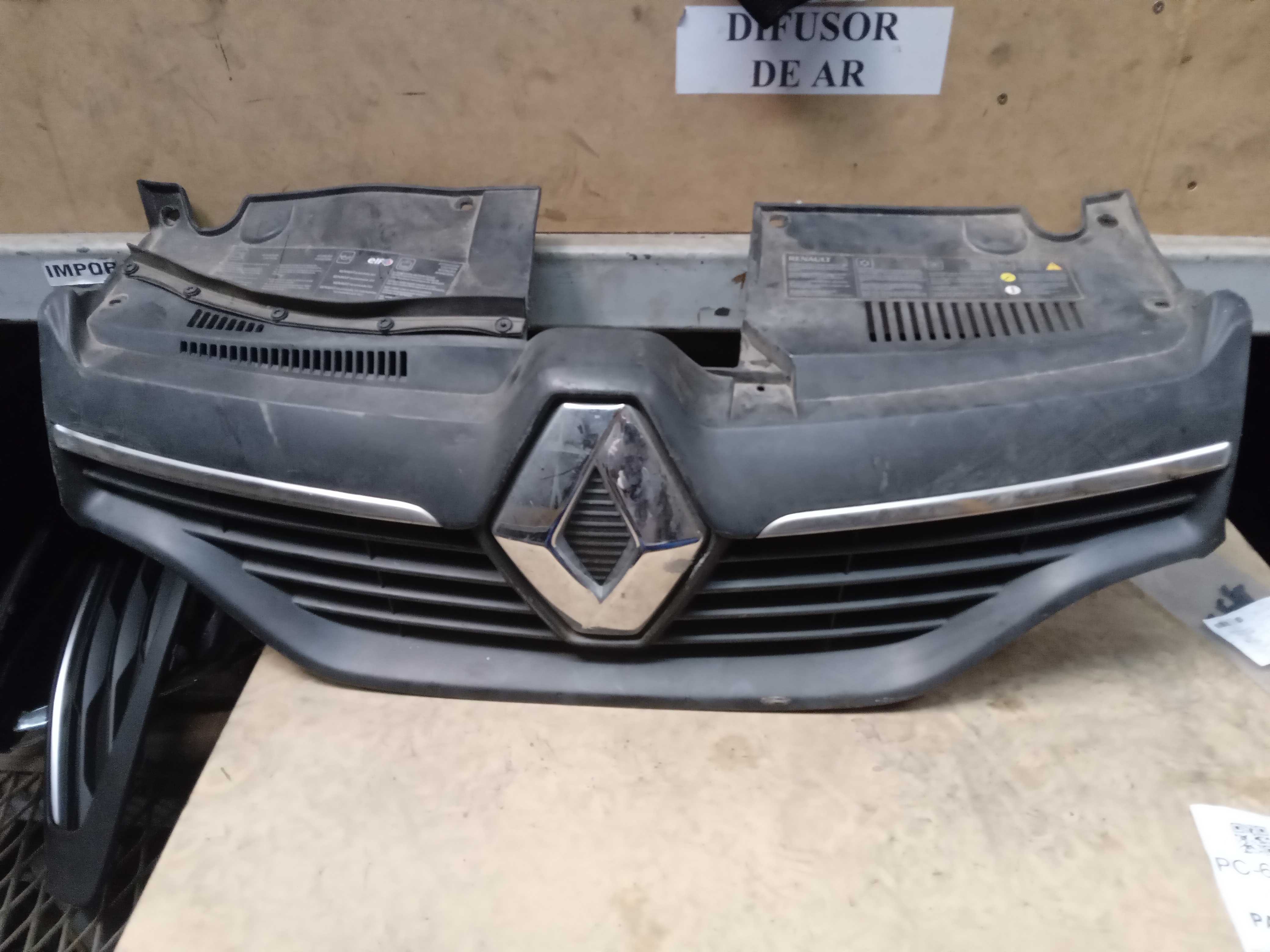 GLADE FRONTAL RENAULT LOGAN OU SANDERO 1