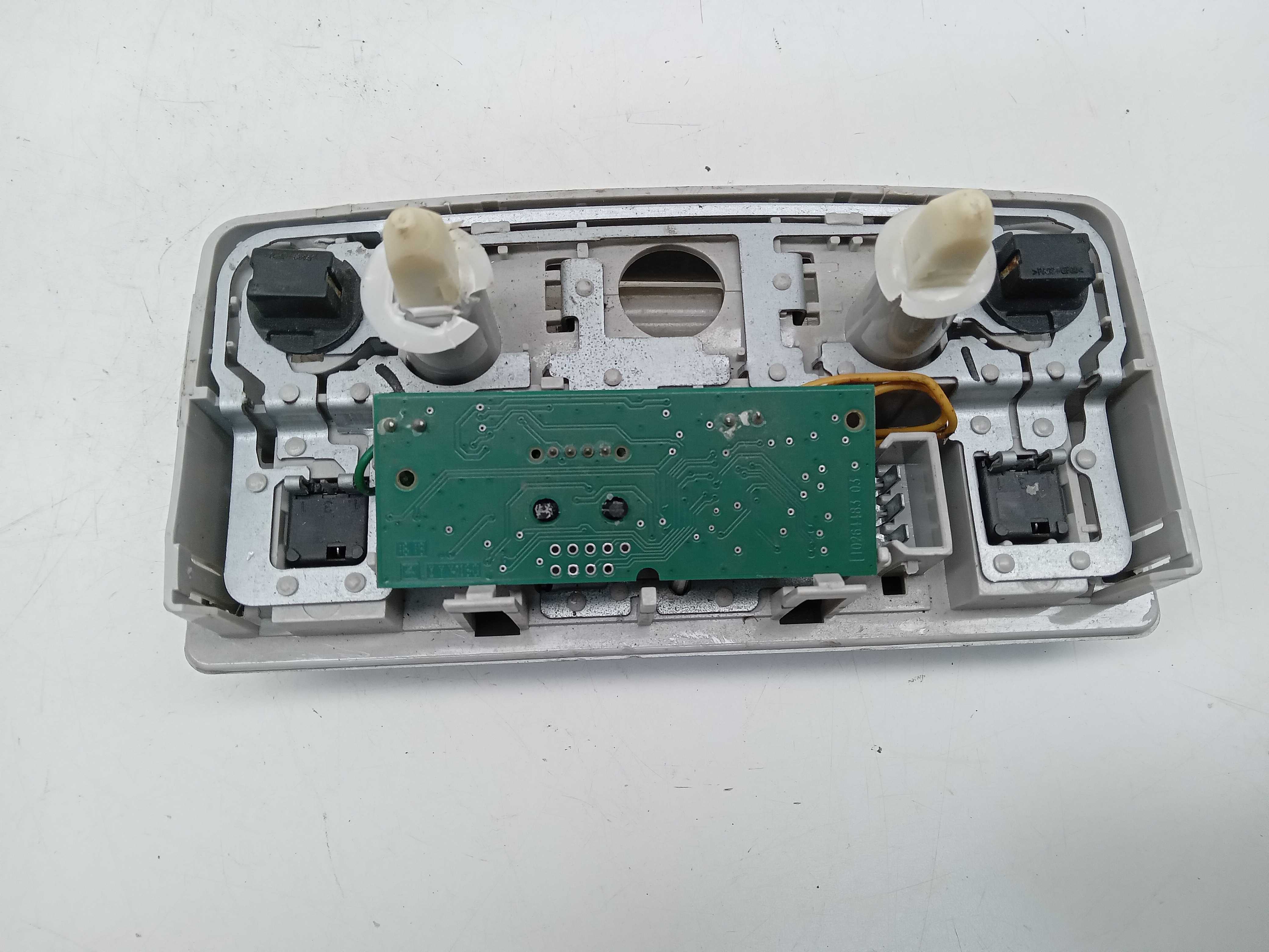 LUZ TETO FRONTAL VW VOYAGE 2017 2