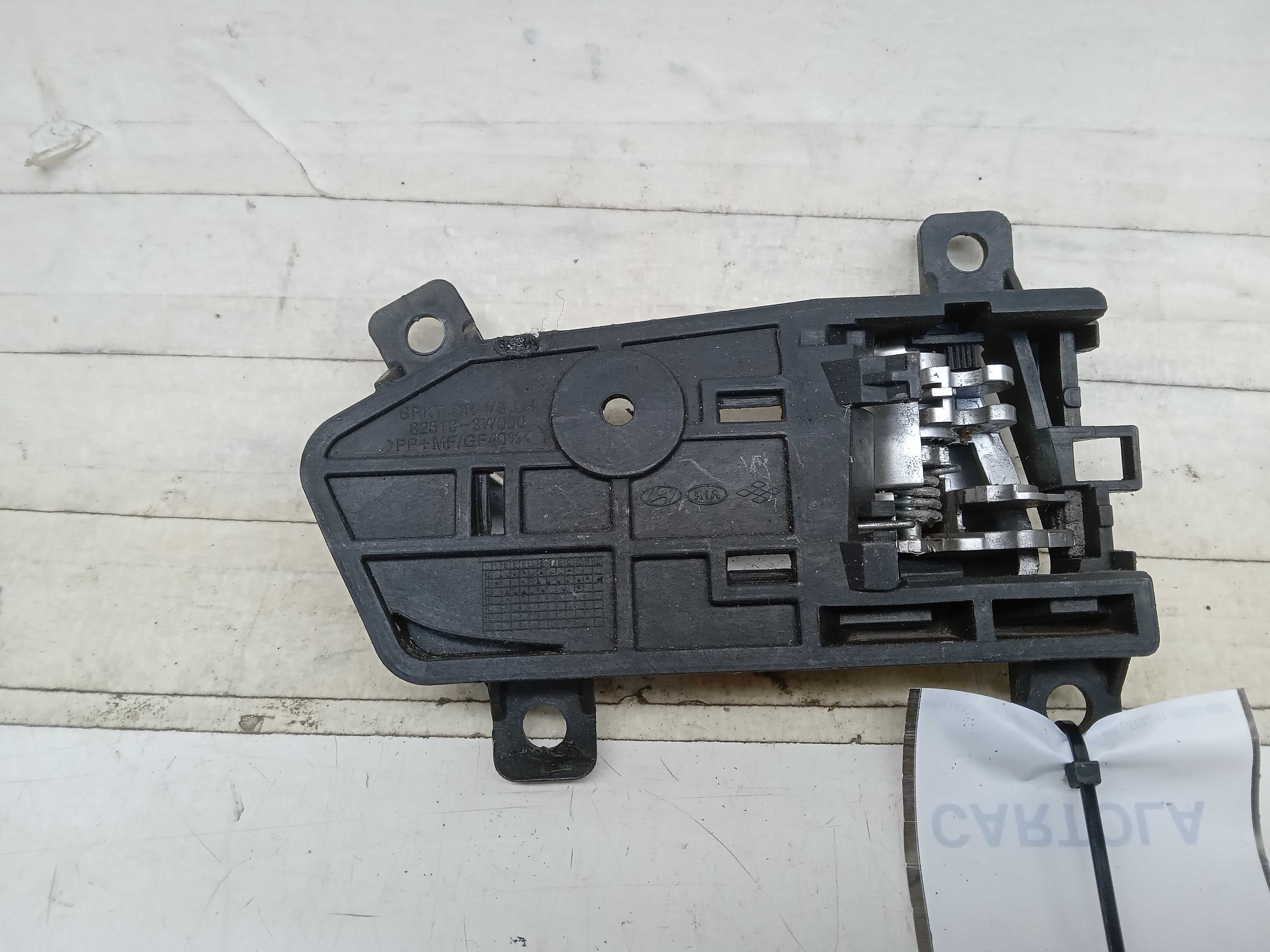 MAÇANETA INTERNA PORTA TRASEIRA LE KIA SPORTAGE 2013 2
