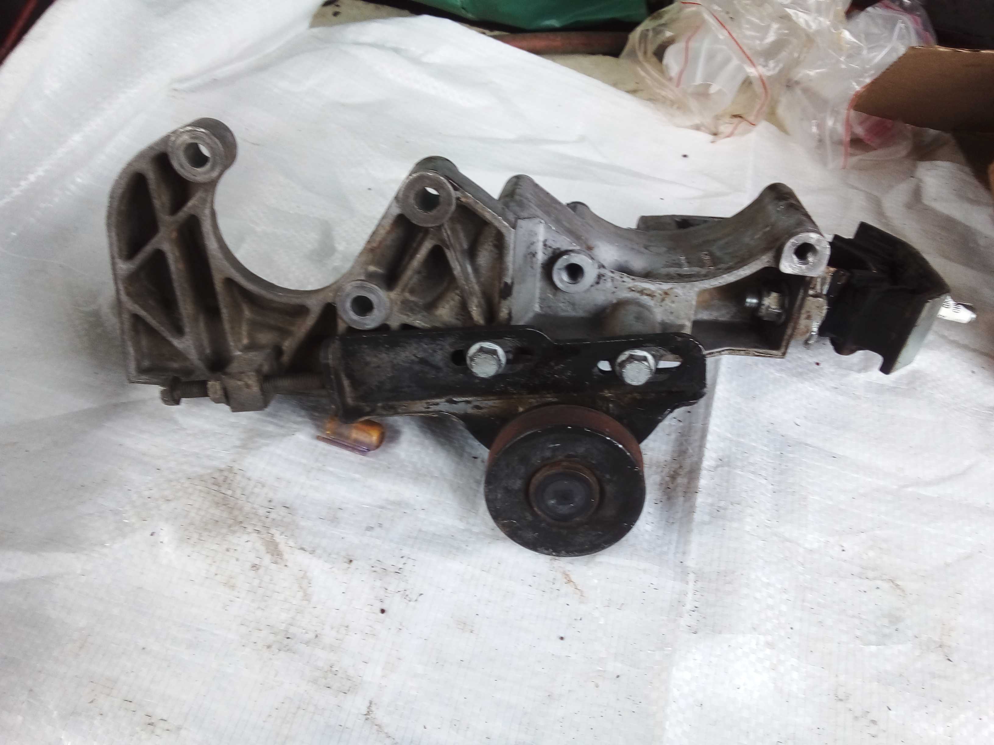 Suporte compressor alternador cli renault megane 1995 a 2016 2