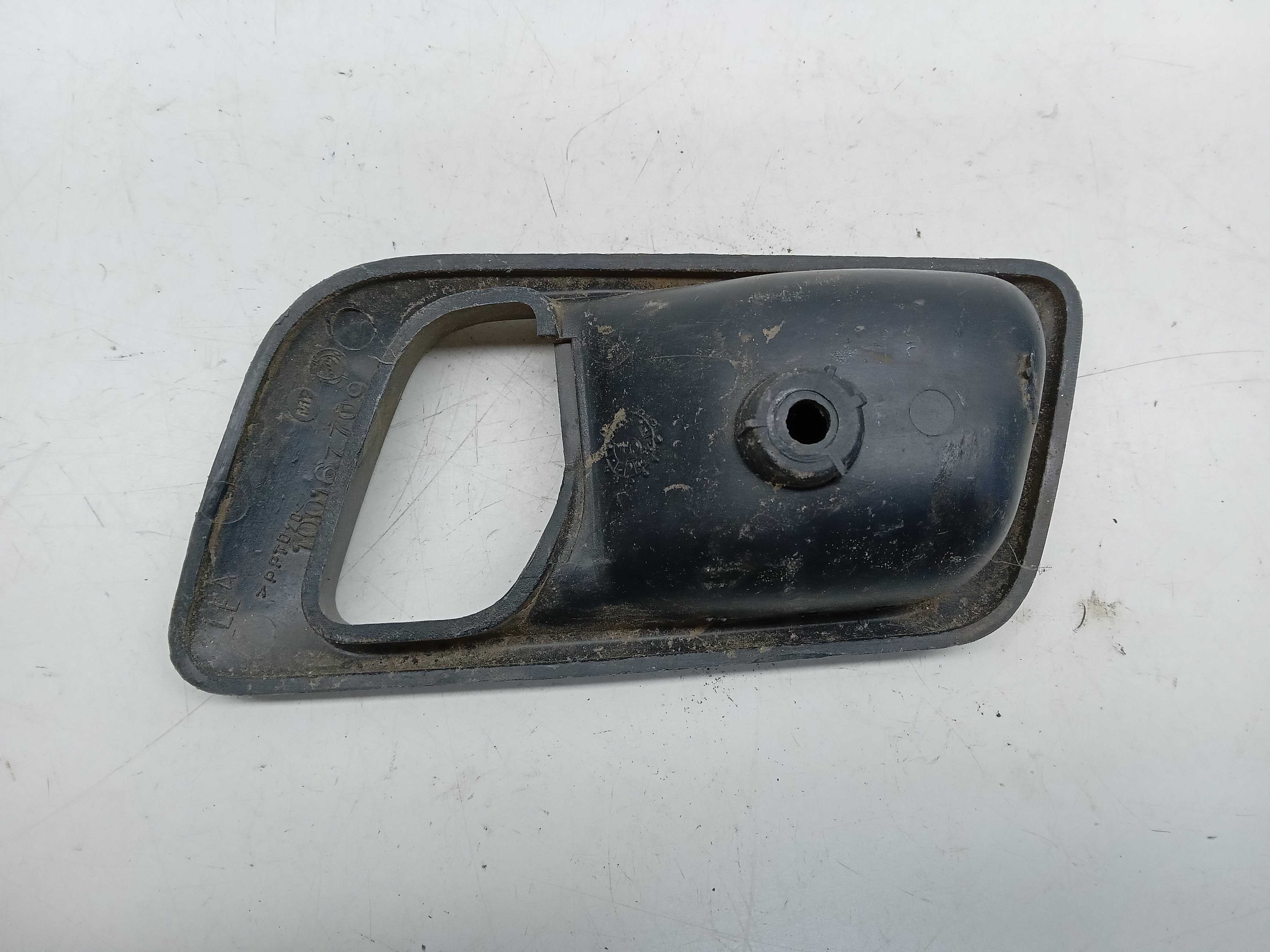 Moldura maçaneta interna le fiat palio 2007 a 2012 2