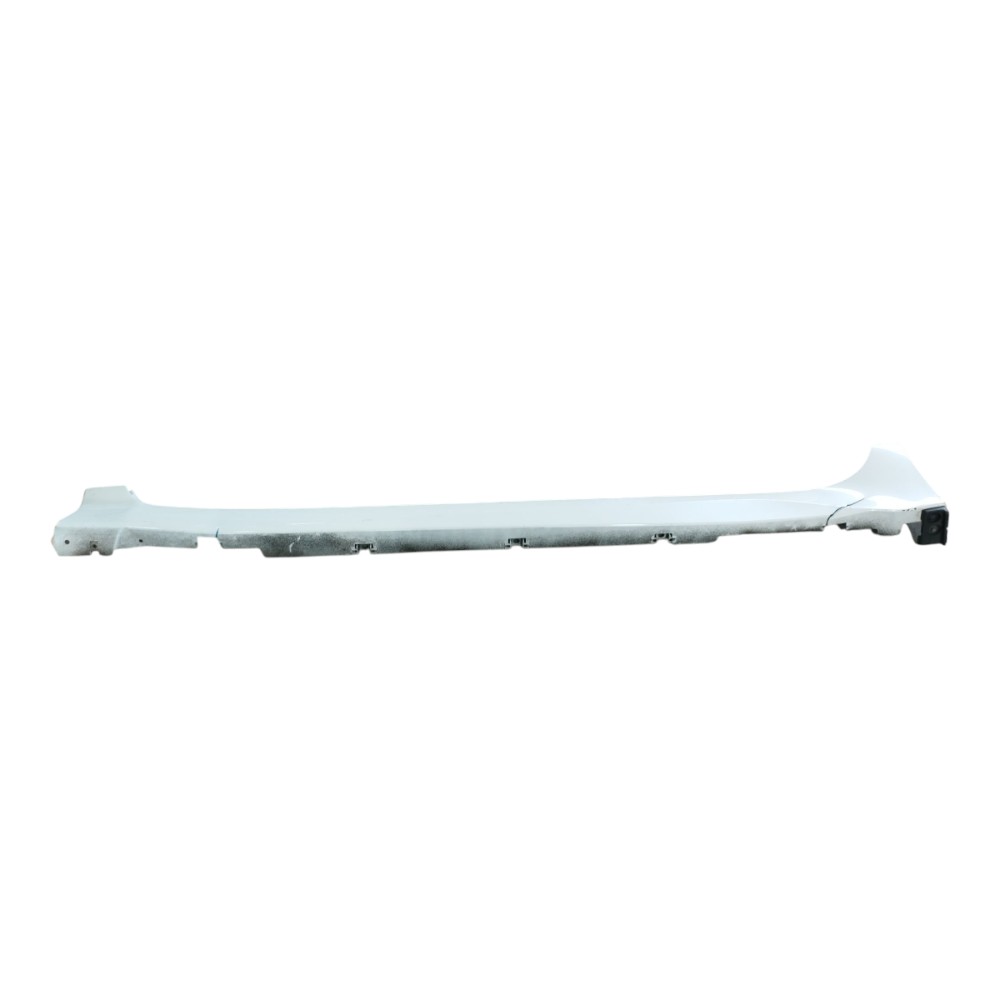 Spoiler Esquerdo Nissan Leaf 2023 V632 4