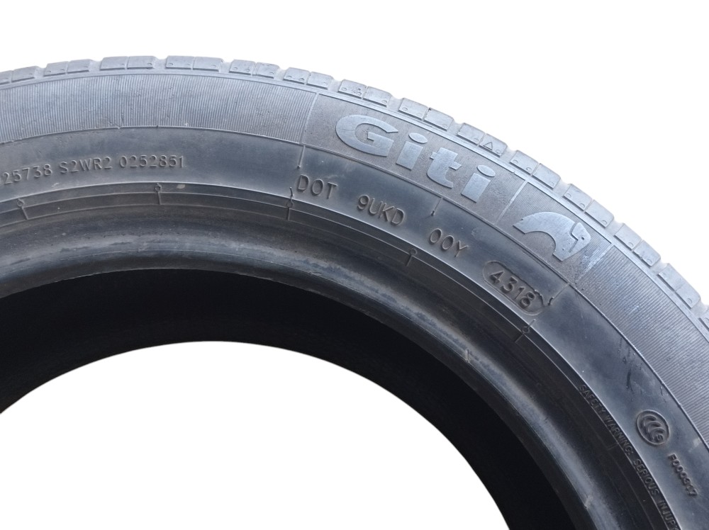 Pneu Aro 16 Giti Giticomfort 221 V1 205/55 R16 4