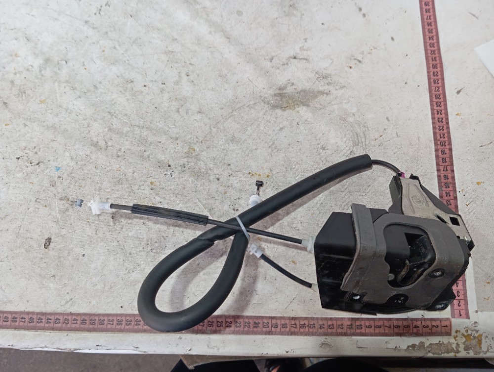 Fechadura Porta Esquerda Land Rover Defender 2022 V645 8