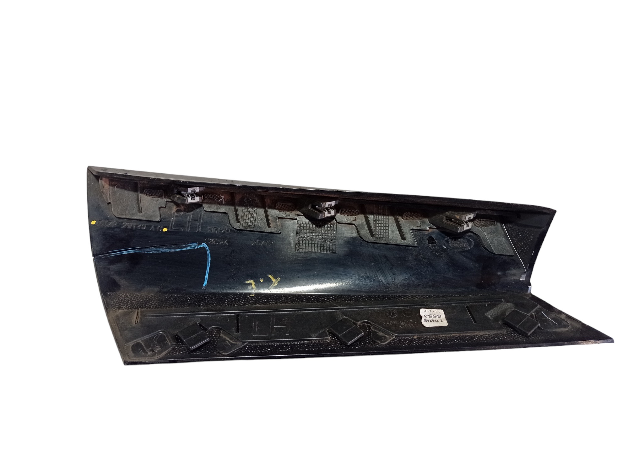Moldura Ext Coluna Tras Esquerda Discovery 15 2018 V591 4