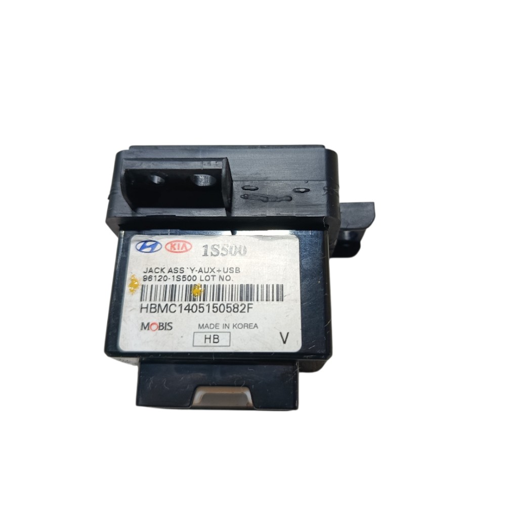 Entrada usb auxiliar Hyundai Hb20s 2015 1