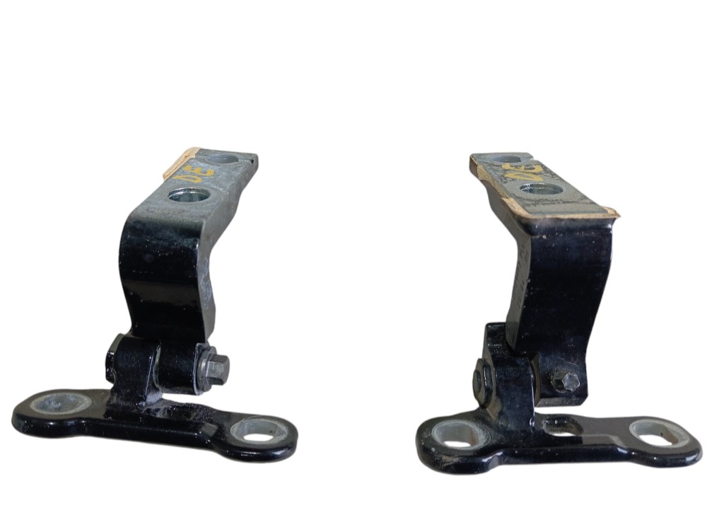 Dobradiça Porta Dianteira Esquerda Volvo Xc60 T5 2020 V606