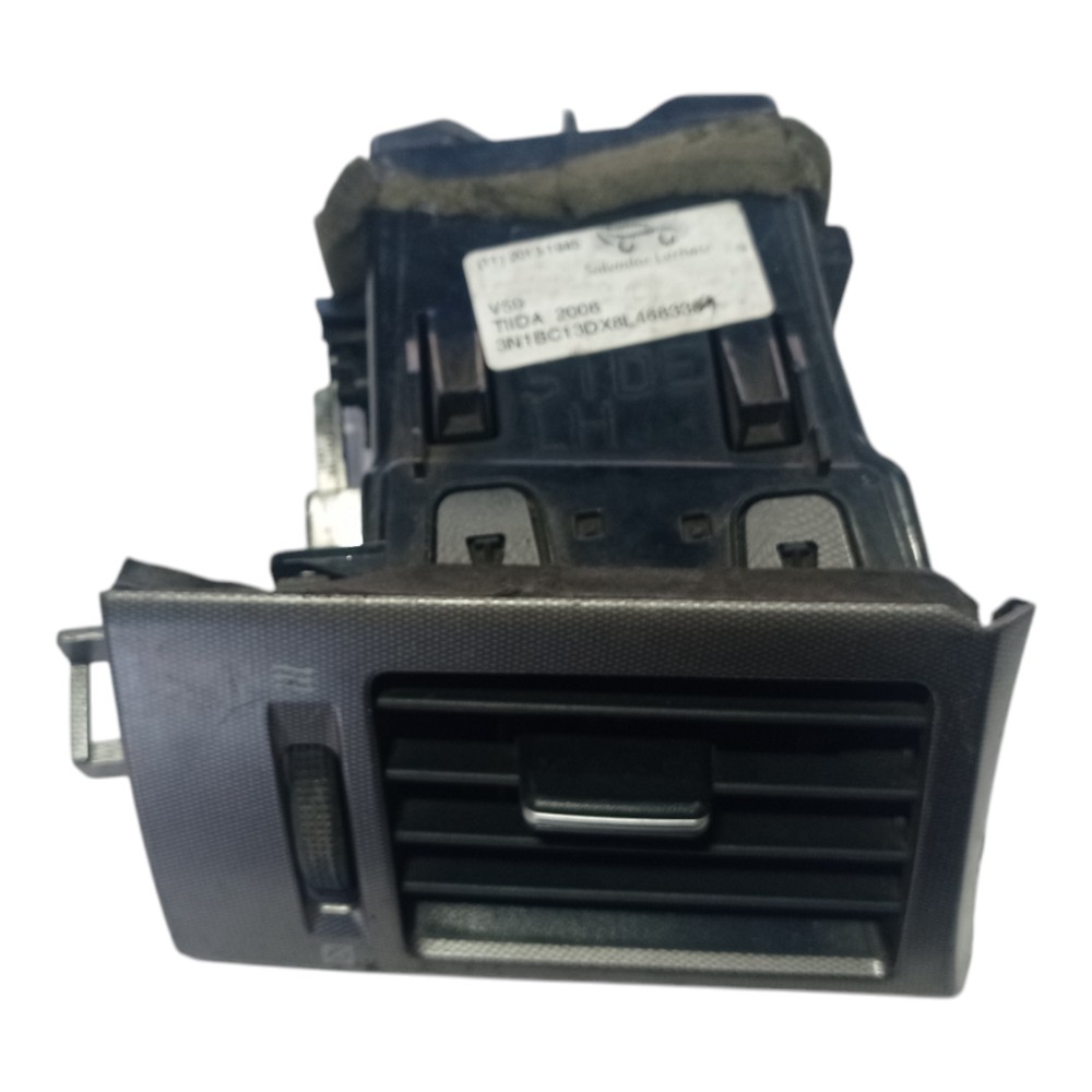 Difusor De Ar Esquerdo Nissan Tiida 2008 V59 6