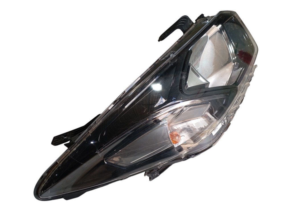 Farol Direito Chevrolet Onix Activ 2018 52154161 Direito/passageiro 6