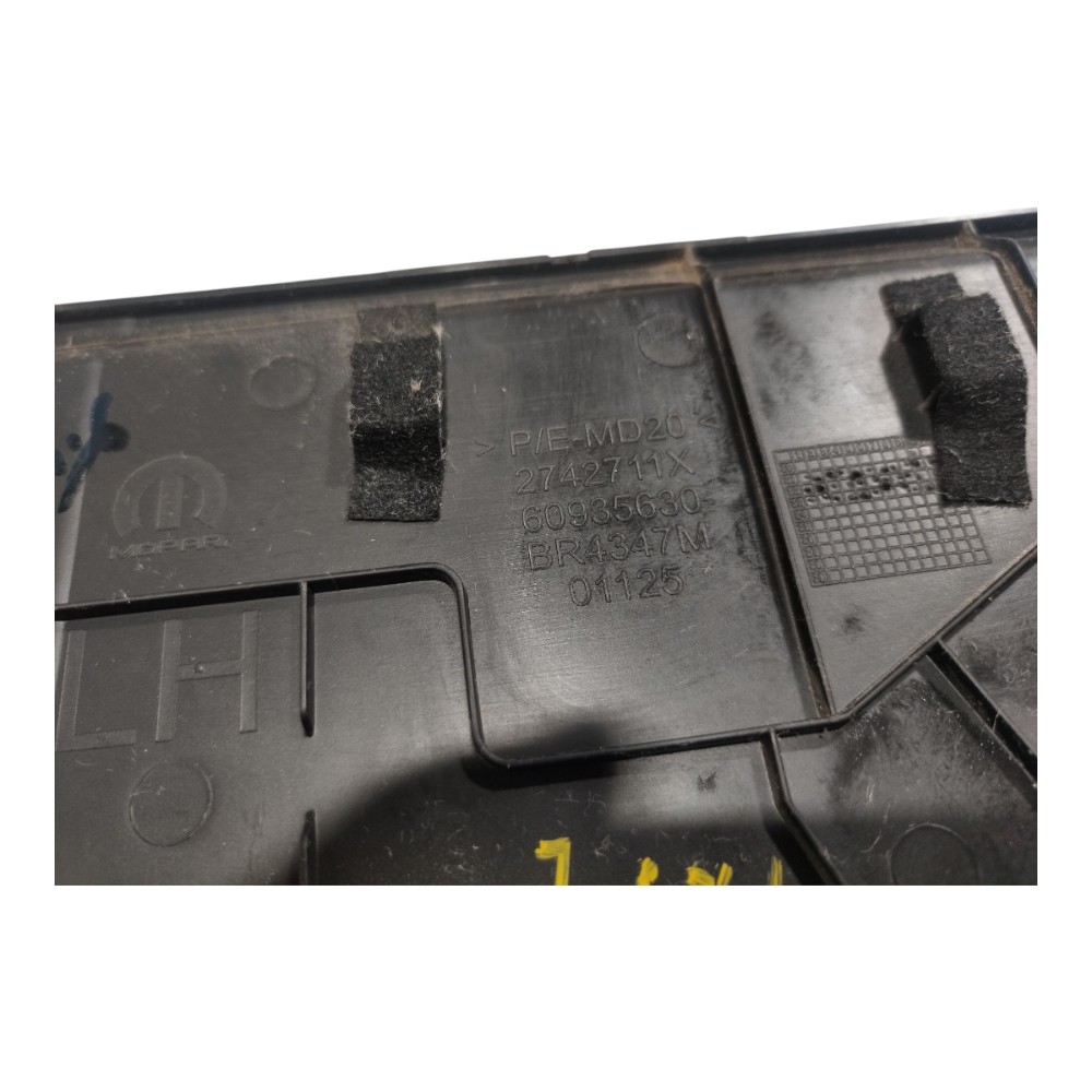 Acabamento Painel Esquerdo Ram Rampage Rt 2023 2025 V664 8