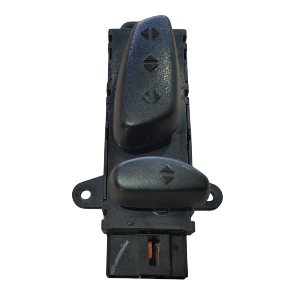 Comando Regulagem Banco Dianteiro Esq Grand Caravan V578 4