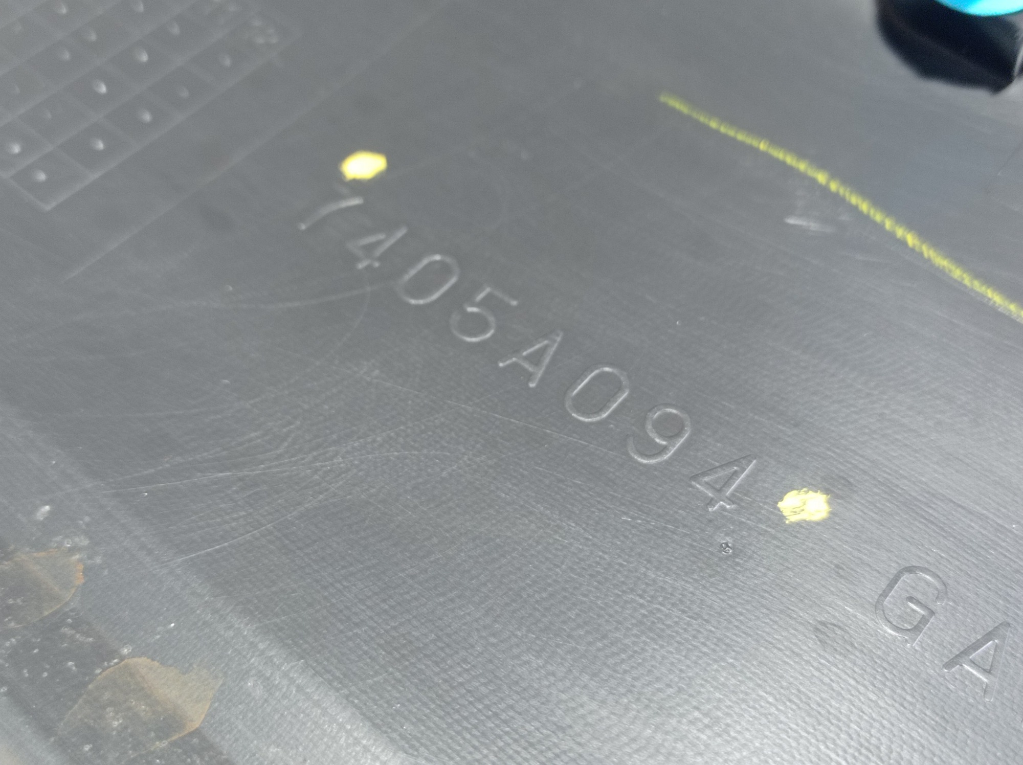 Spoiler Lateral Direito Mitsubishi Pajero Full 2020 V599 Preto 10