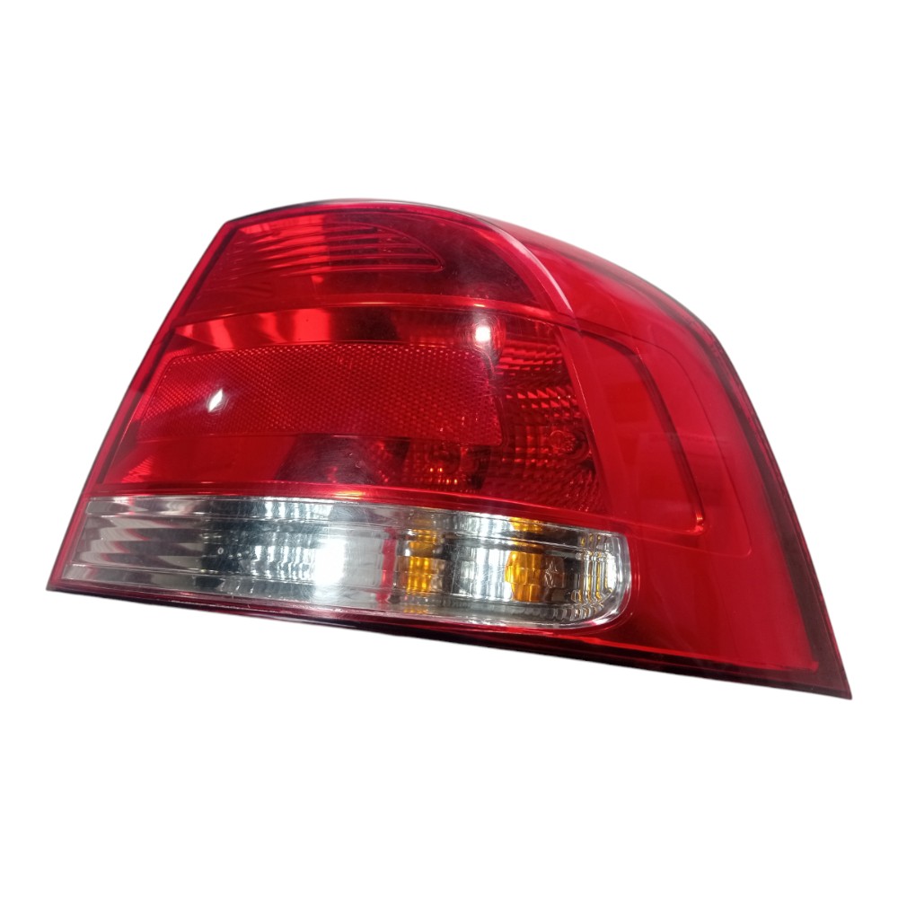 Lanterna Direita Vw Voyage Gol G5 2008 A 2013 V370 2