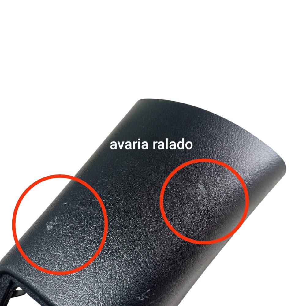 Moldura traseira console Toyota Yaris 2022 2023 6
