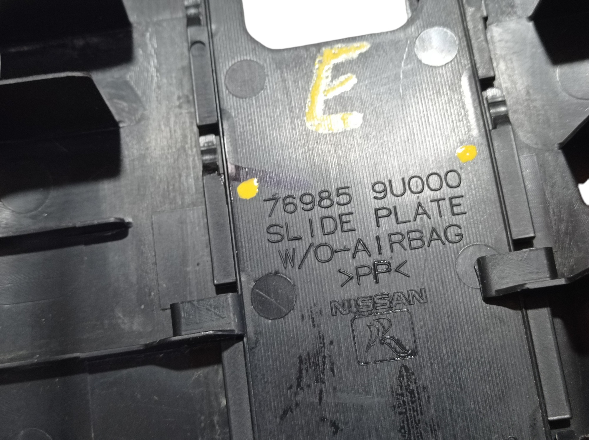 Acabamento Coluna Esquerda Nissan Leaf 2022 V589 8