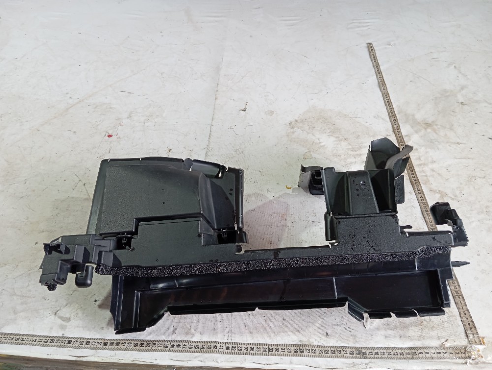 Defletor Esquerdo Radiador Lexus Rx500hf 2023 V619 9