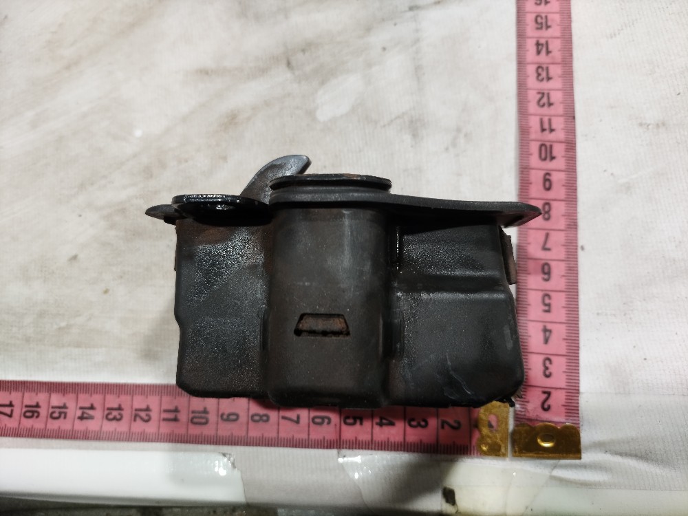 Fechadura Direita Capô Mercedes C180 2002 2007 V661 6