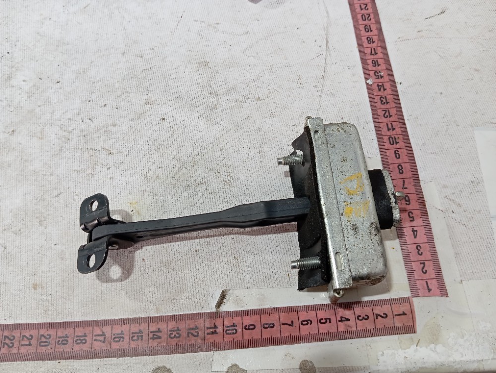 Limitador Porta Dianteira Esquerda Rover Discovery 3 07 V635 8