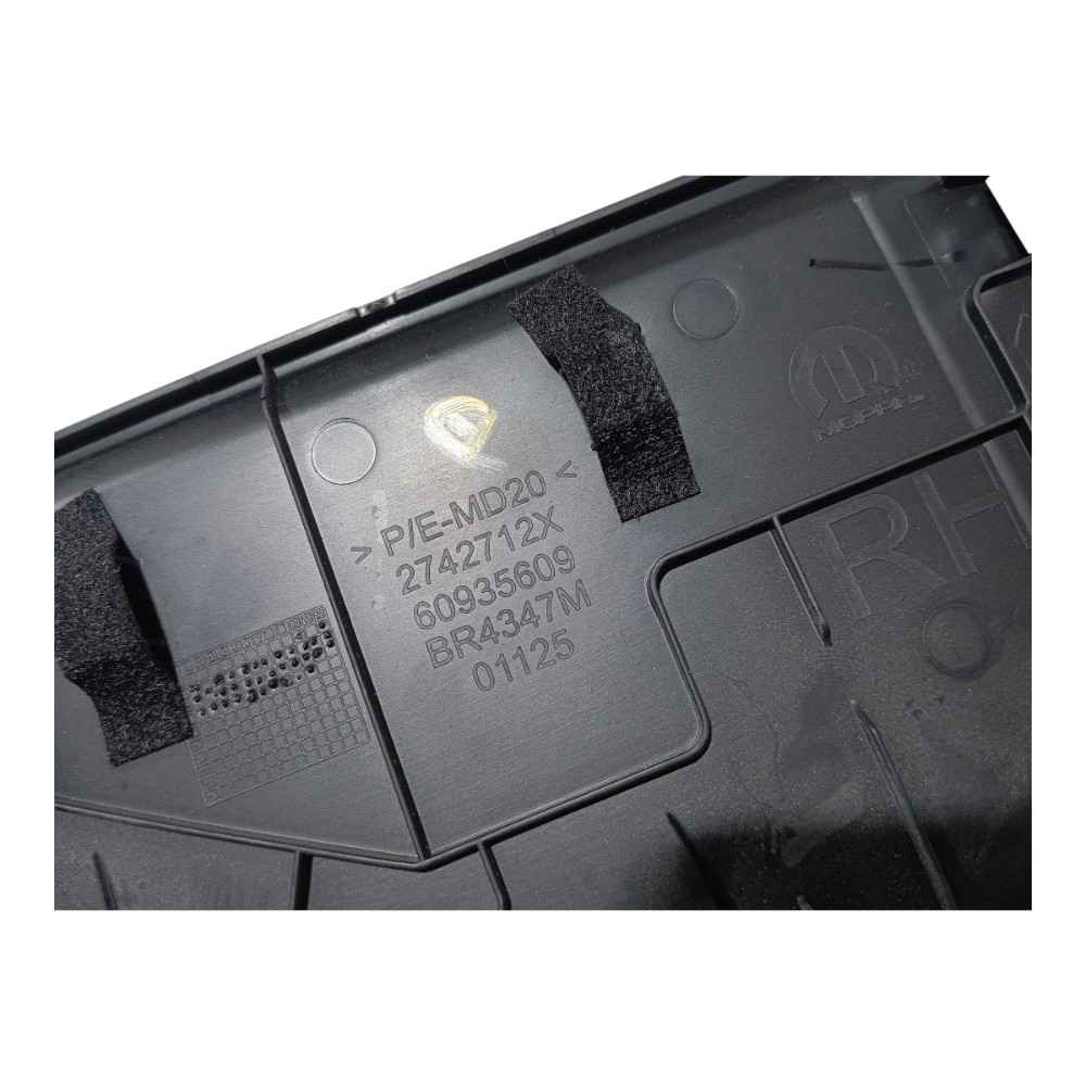 Acabamento Direito Painel Ram Rampage Rt 2023 2025 V664 7