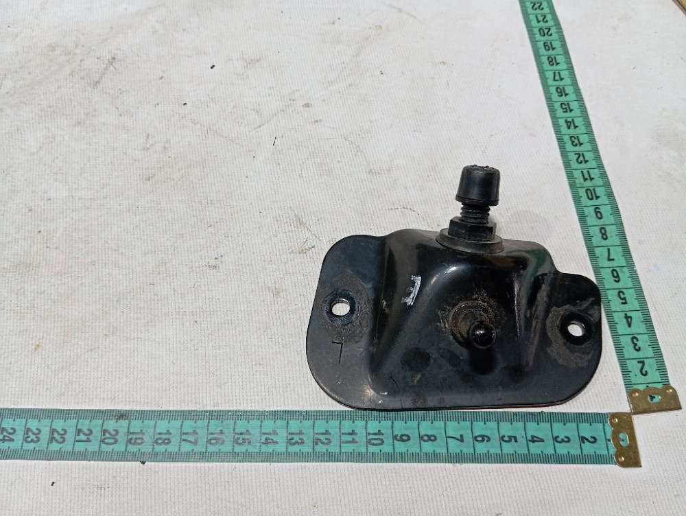 Suporte amortecedor direito tampa traseira Song Pro 25 V669 7