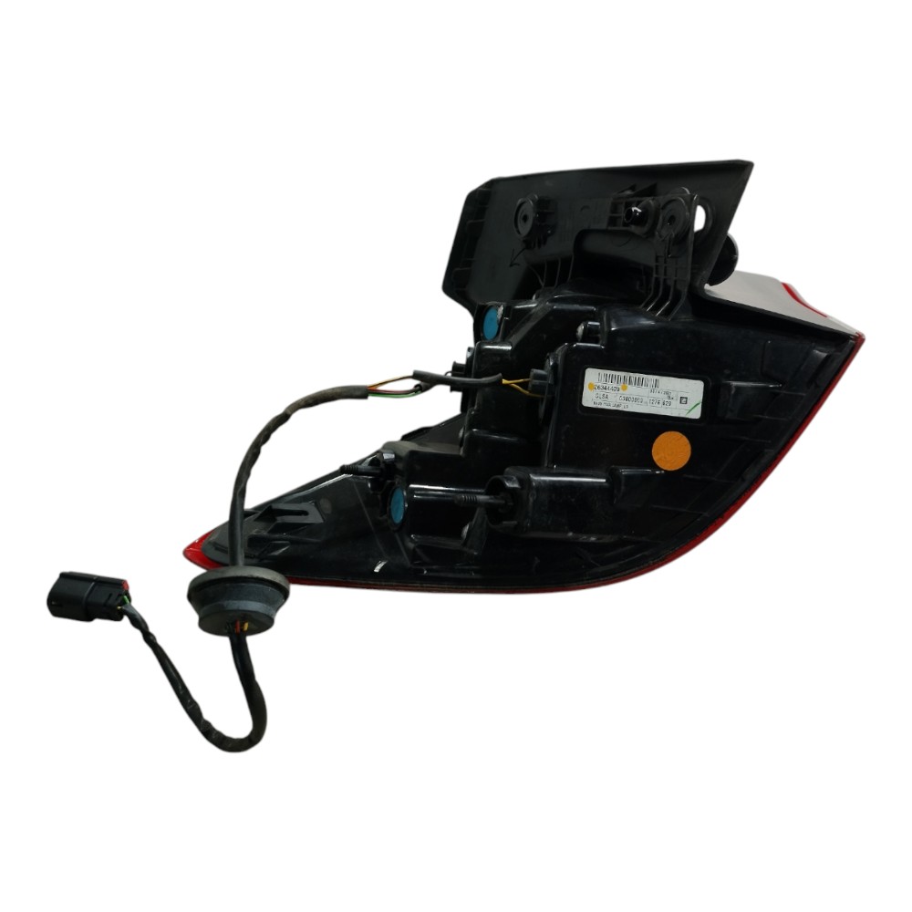 Lanterna Led Traseira Direita Gm Tracker 2020 2025 V627 3