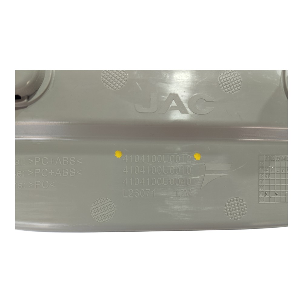 Luz Cortesia Jac Ej7 2023 V618 8