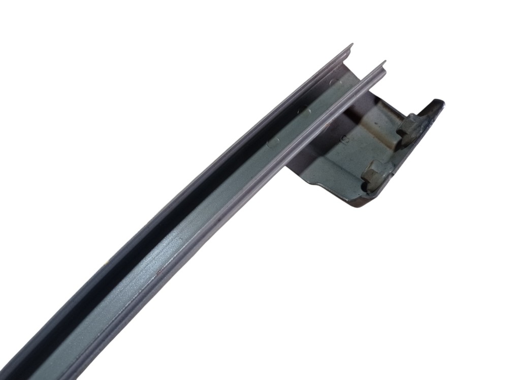 Canaleta Vidro Dianteira Esquerda Lexus Rx500h 2023 V619 4