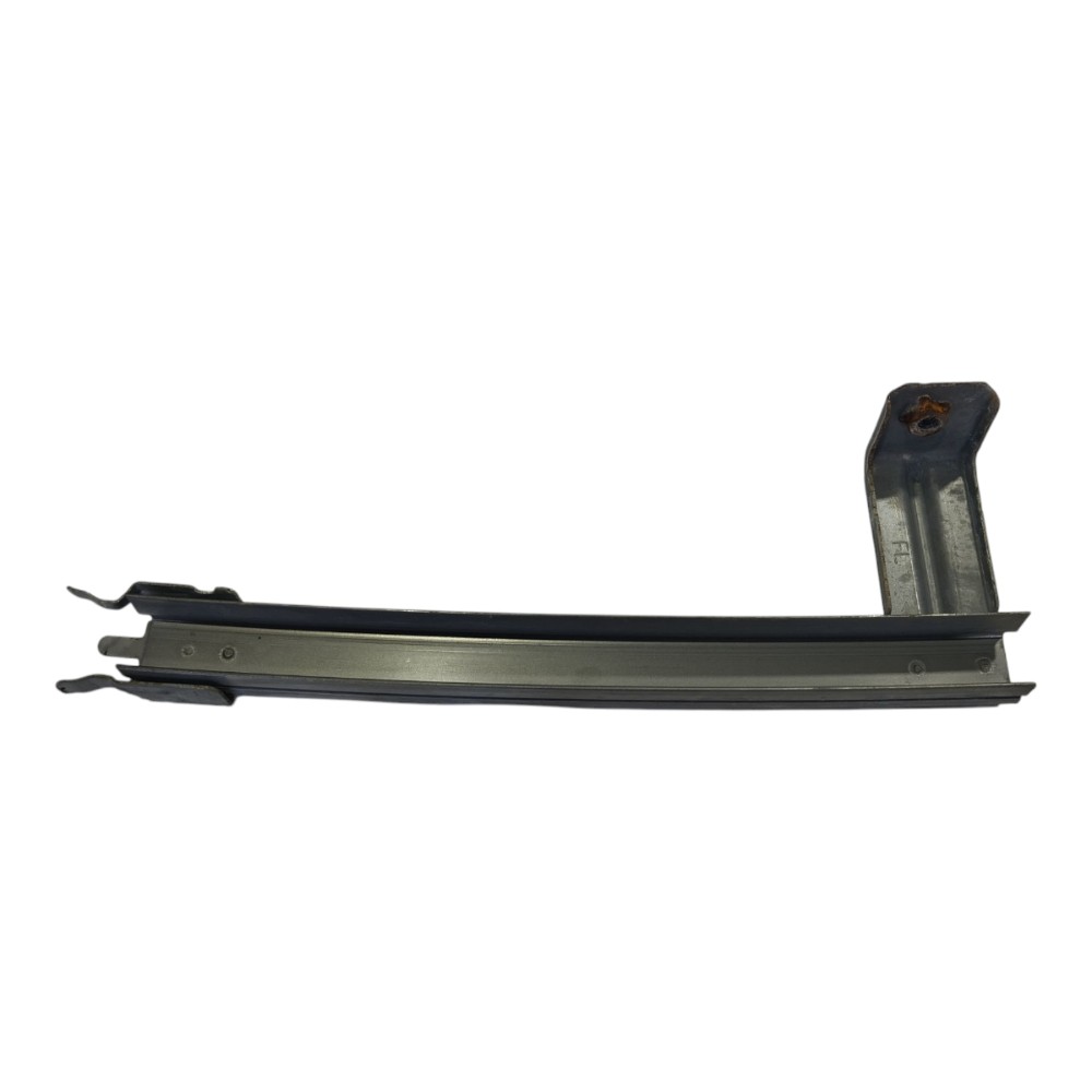 Canaleta Porta Dianteira Esquerda  Nissan Leaf 2023 V632 9