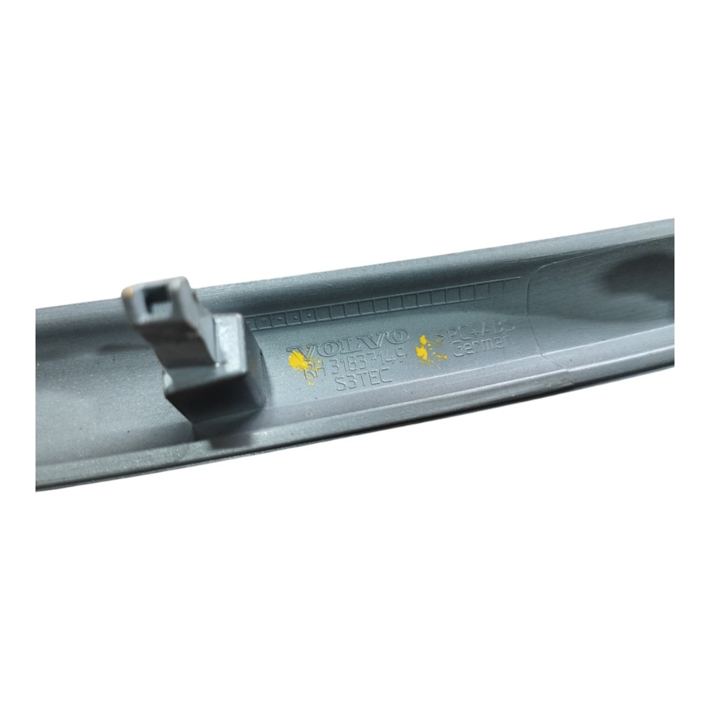 Moldura Porta Dianteira Direita Volvo V40 T3 2013 2019 V652 3