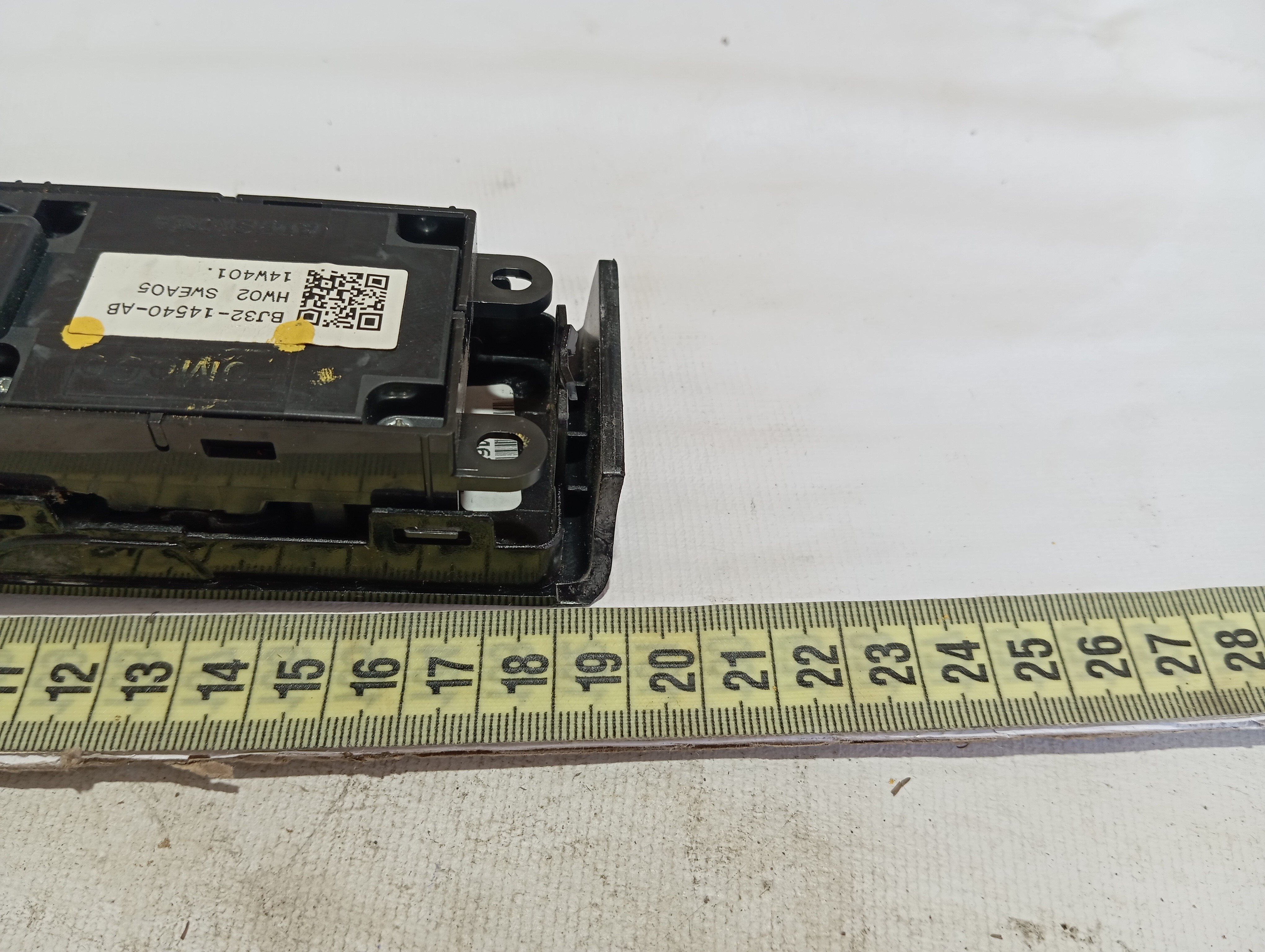 Botão Vidro Porta Dianteira Esquerda Evoque 15 V600 10