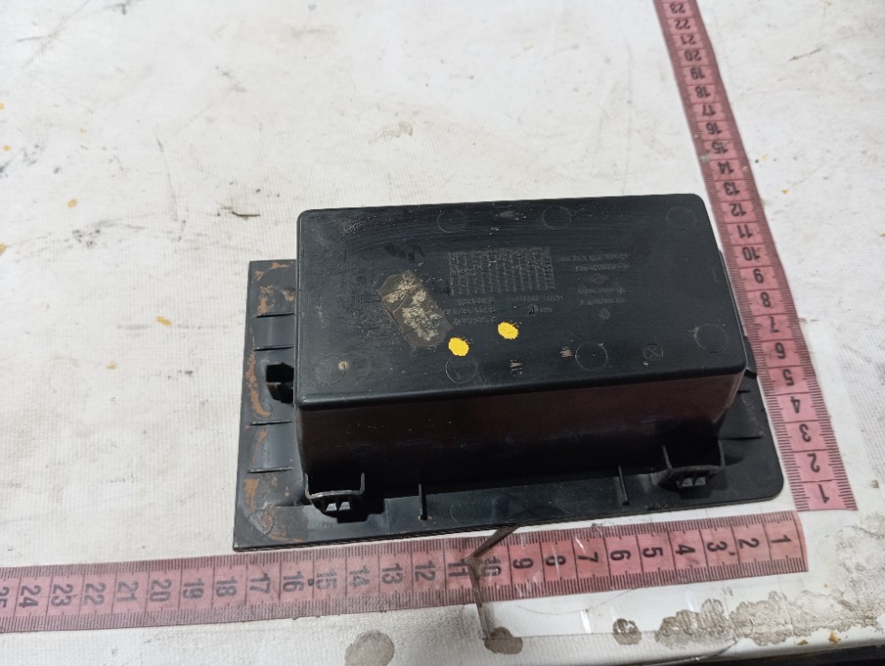 Porta Treco Console Renault Zoe 2022 2023 V639 7