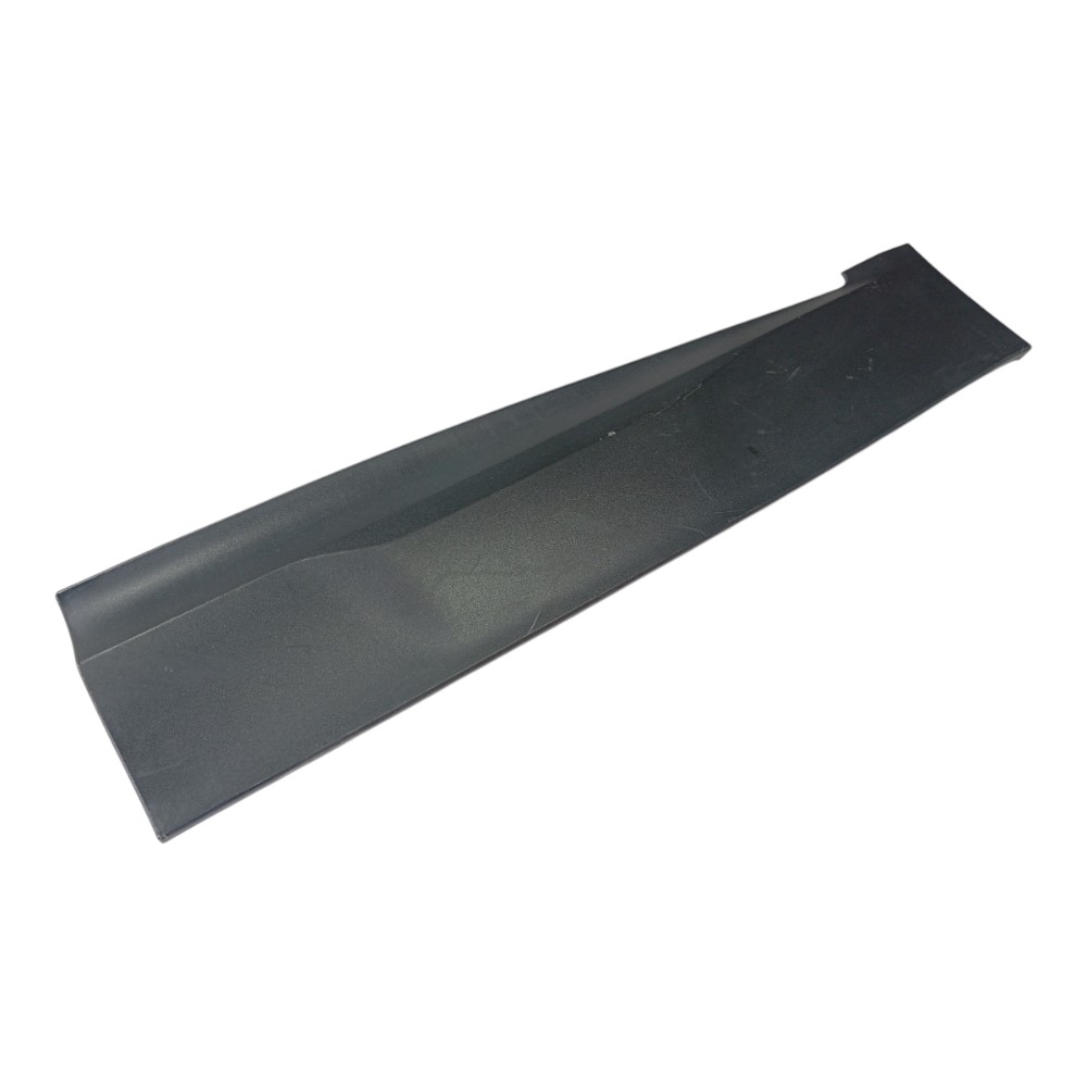 Moldura Porta Traseira Esquerda Gm Tracker 2020 2025 V627 2