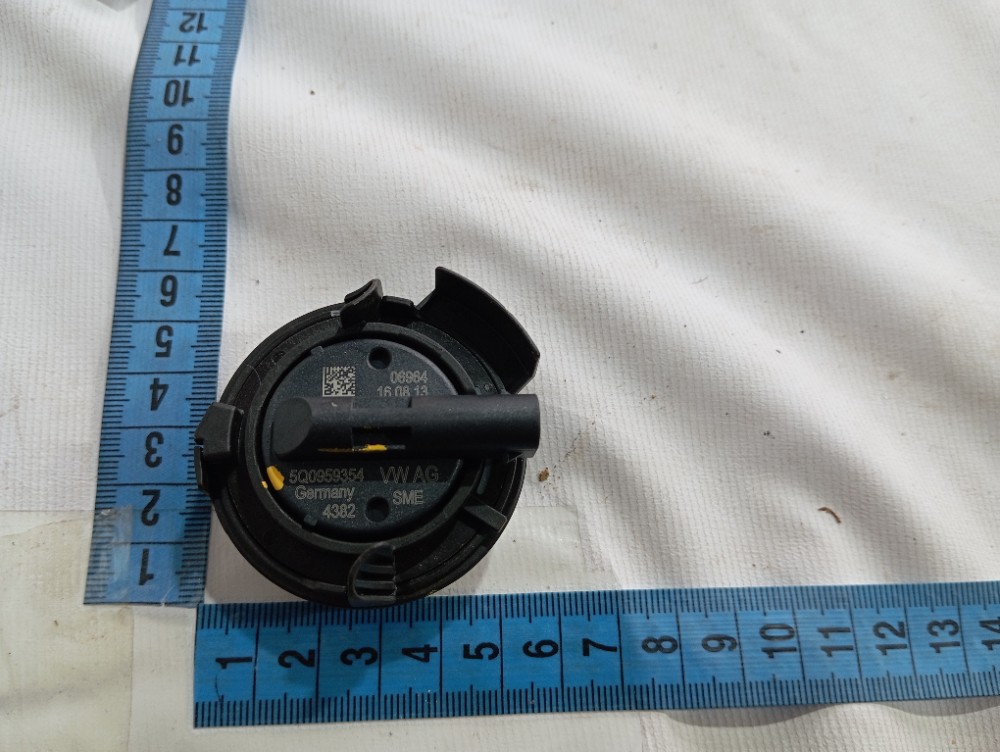 Sensor porta dianteira direita Vw Golf Highline 2014 V626 7