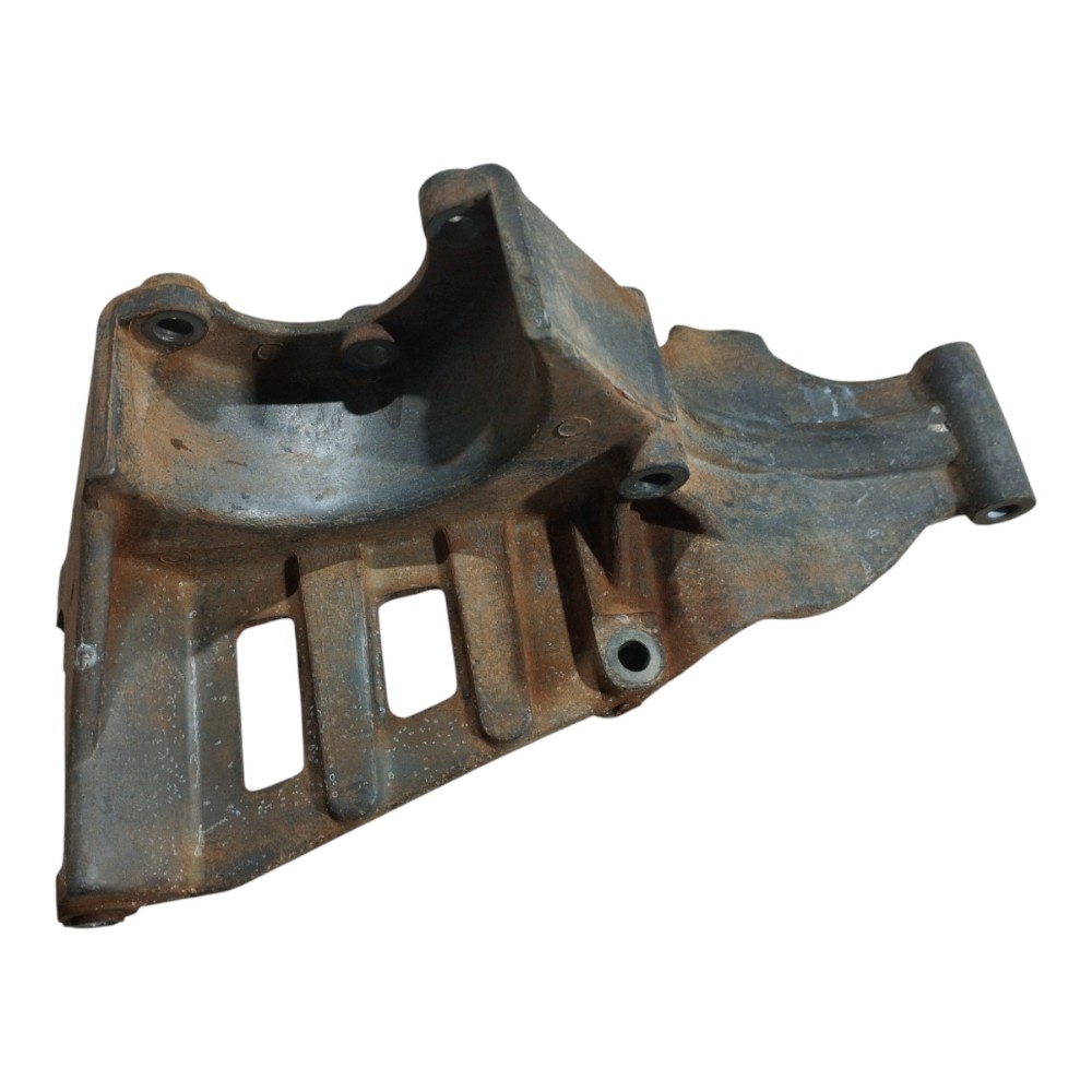 Suporte bomba hidráulica Troller T4 2006 a 12 V650 5